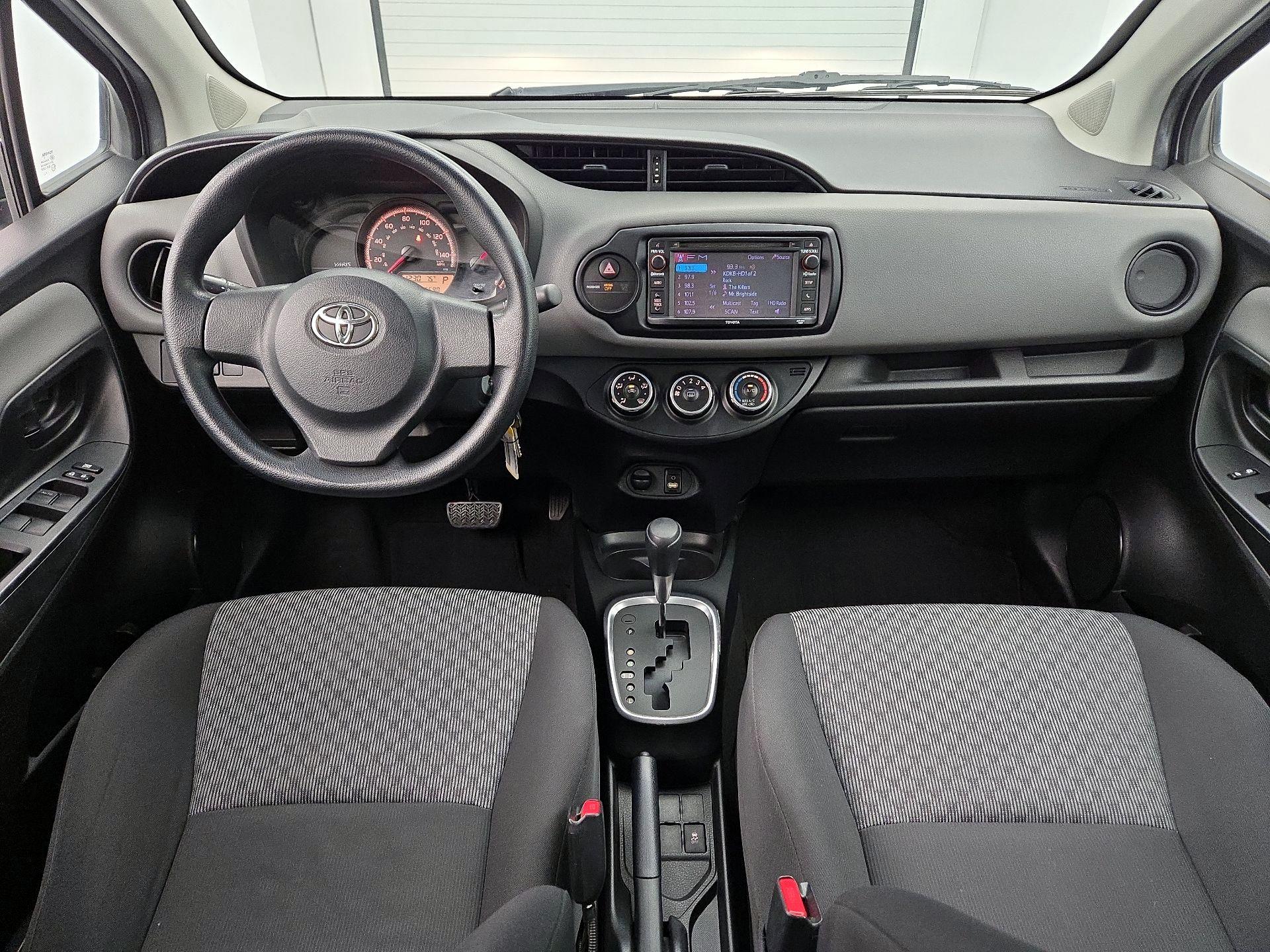 Thumbnail: 2015 Toyota Yaris - 9