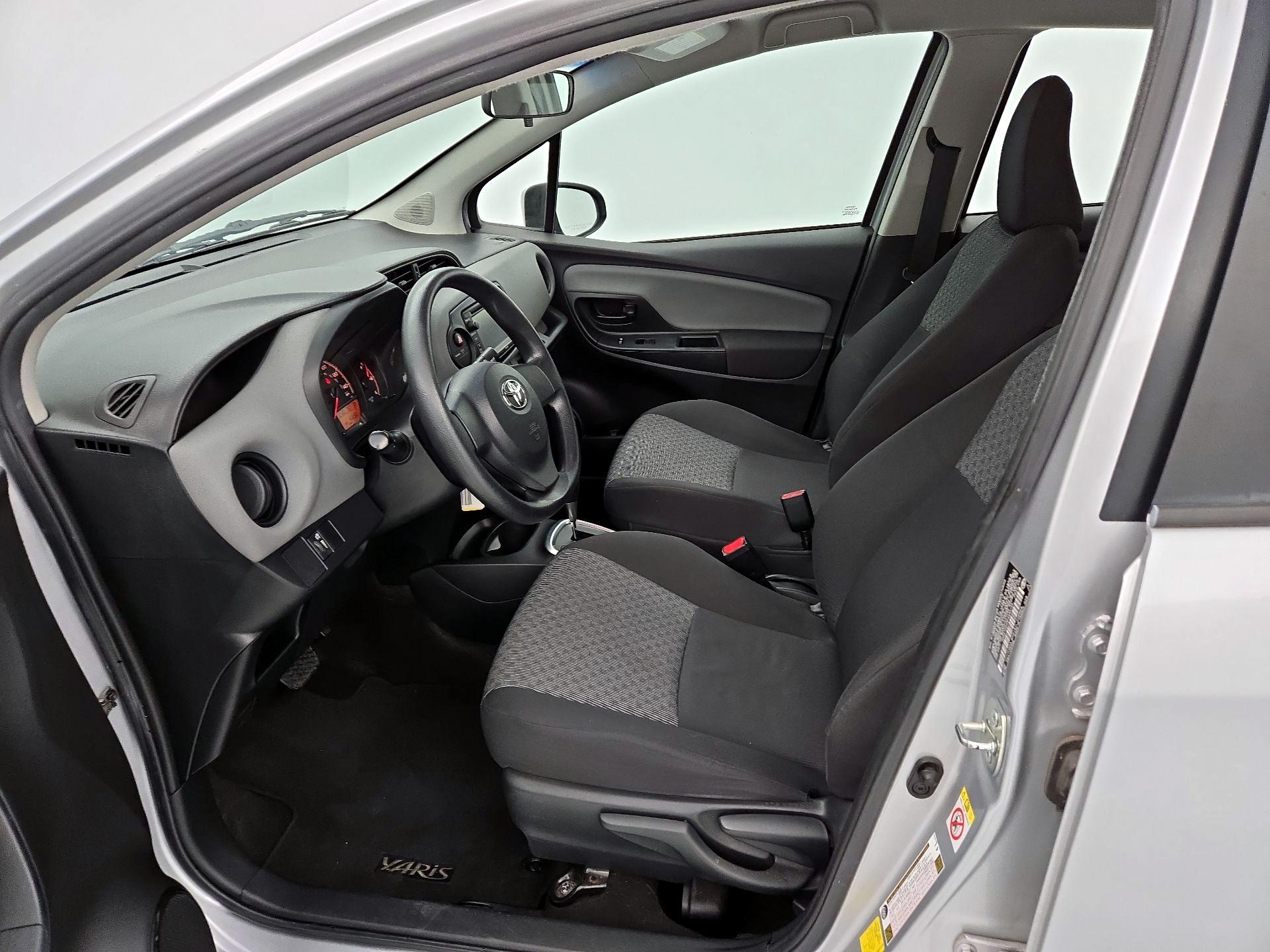 Thumbnail: 2015 Toyota Yaris - 11