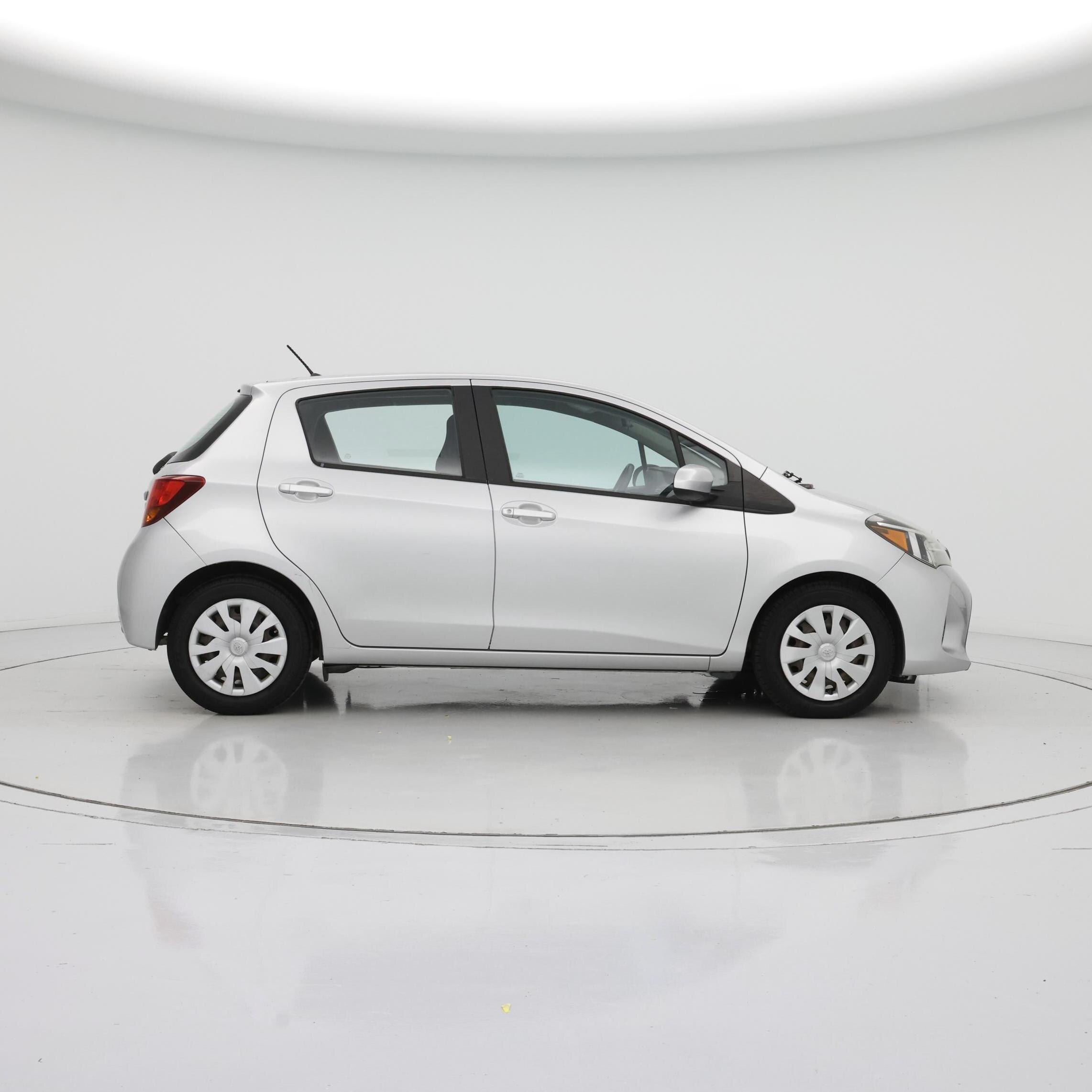 Thumbnail: 2015 Toyota Yaris - 7