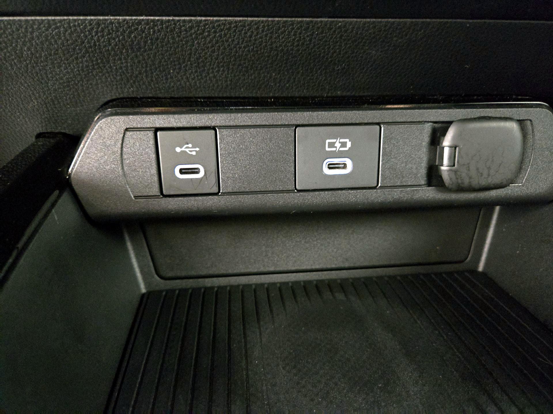 Thumbnail: 2024 Toyota Prius - 18