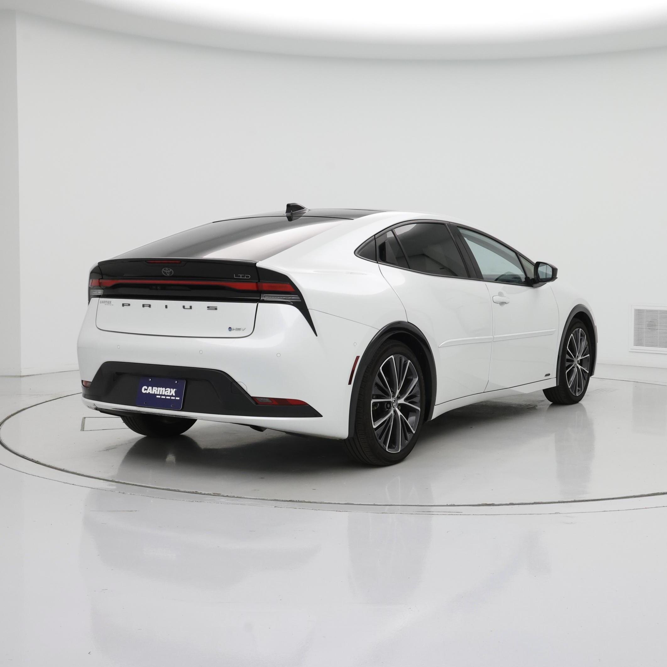 Thumbnail: 2024 Toyota Prius - 8
