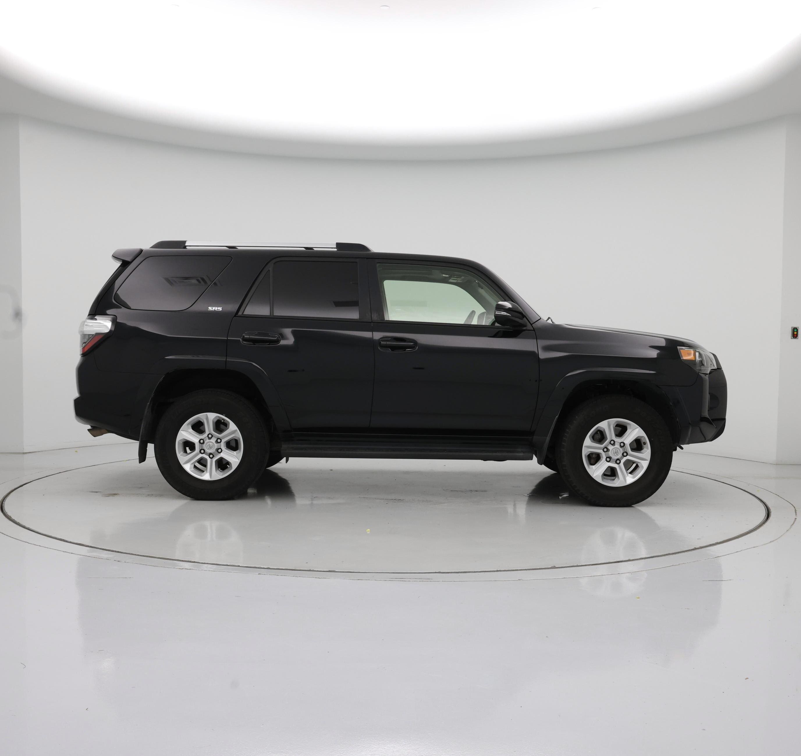 Thumbnail: 2019 Toyota 4Runner - 7