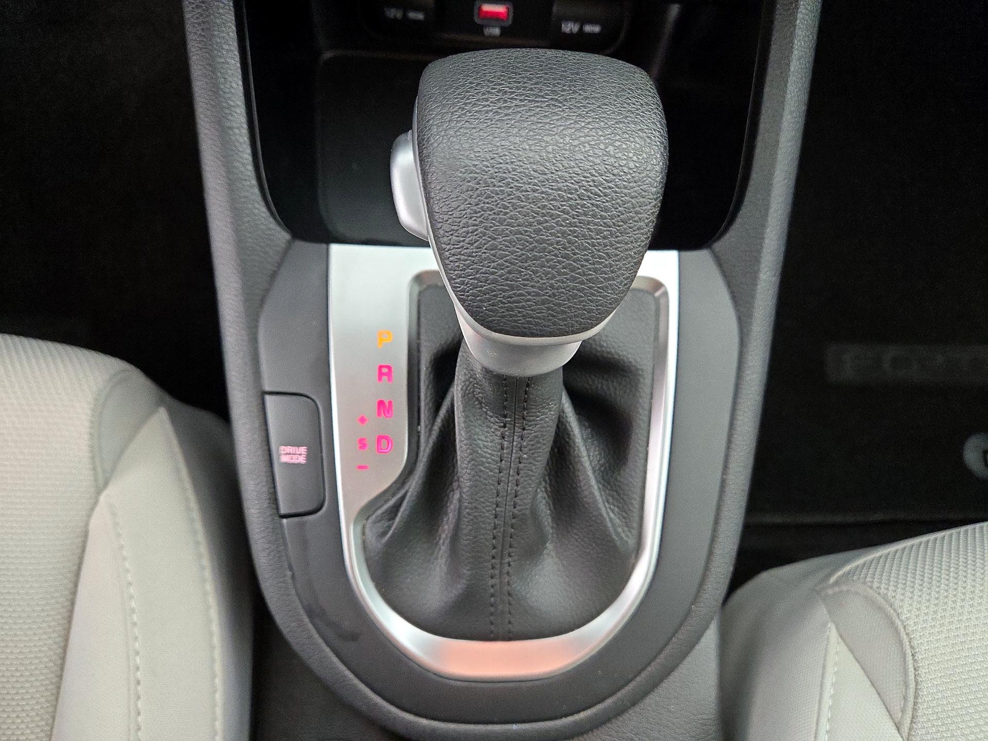Thumbnail: 2022 Kia Forte - 17