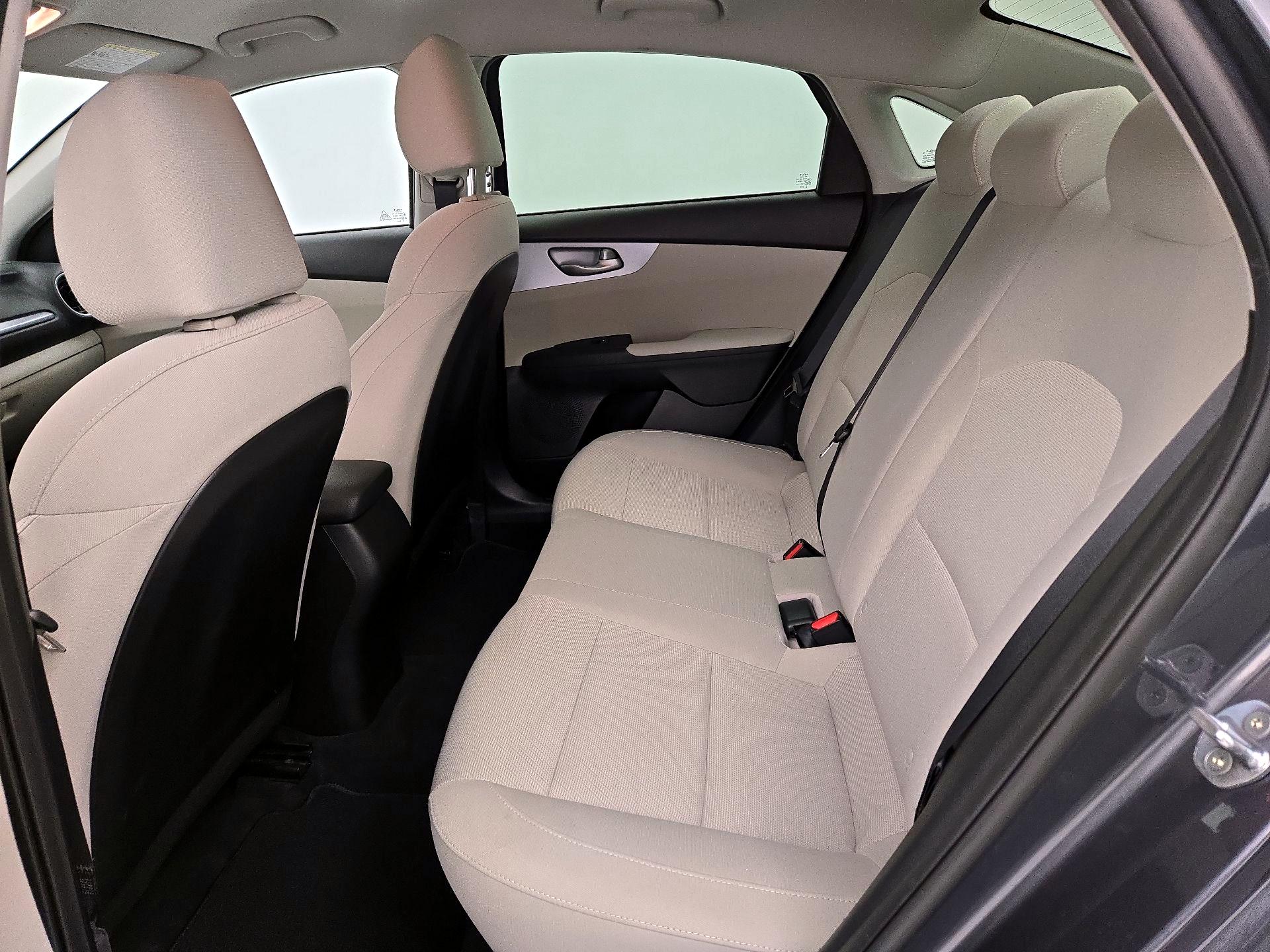 Thumbnail: 2022 Kia Forte - 19