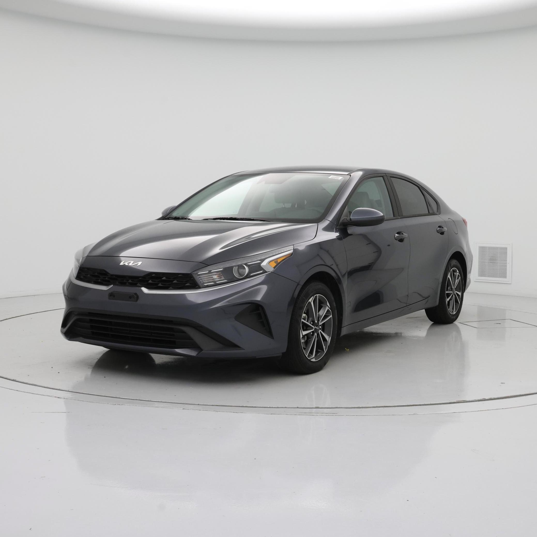 Thumbnail: 2022 Kia Forte - 4