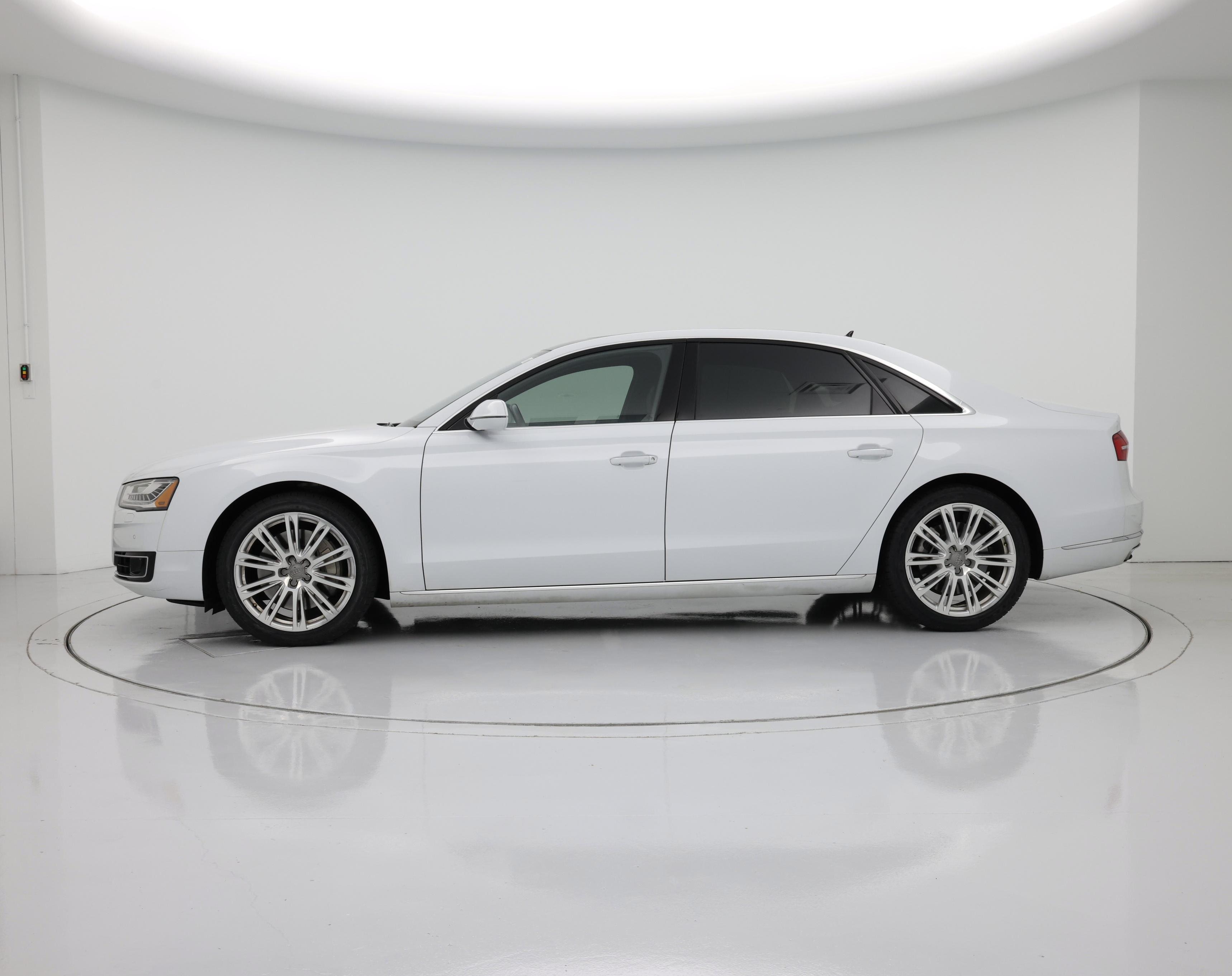 Thumbnail: 2016 Audi A8 - 3