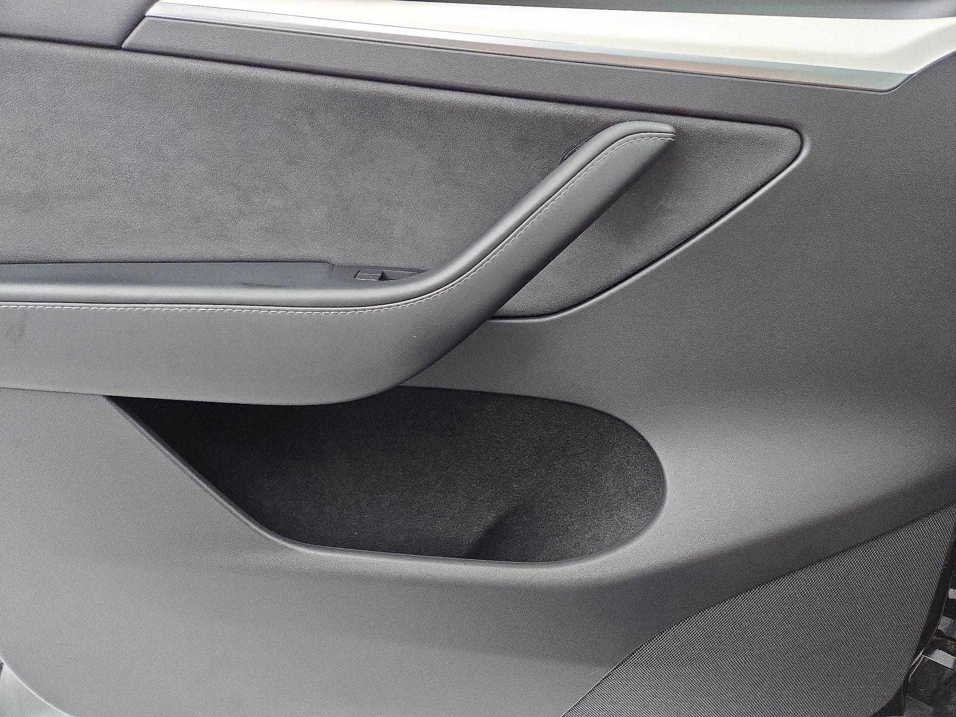 Thumbnail: 2023 Tesla Model Y - 12