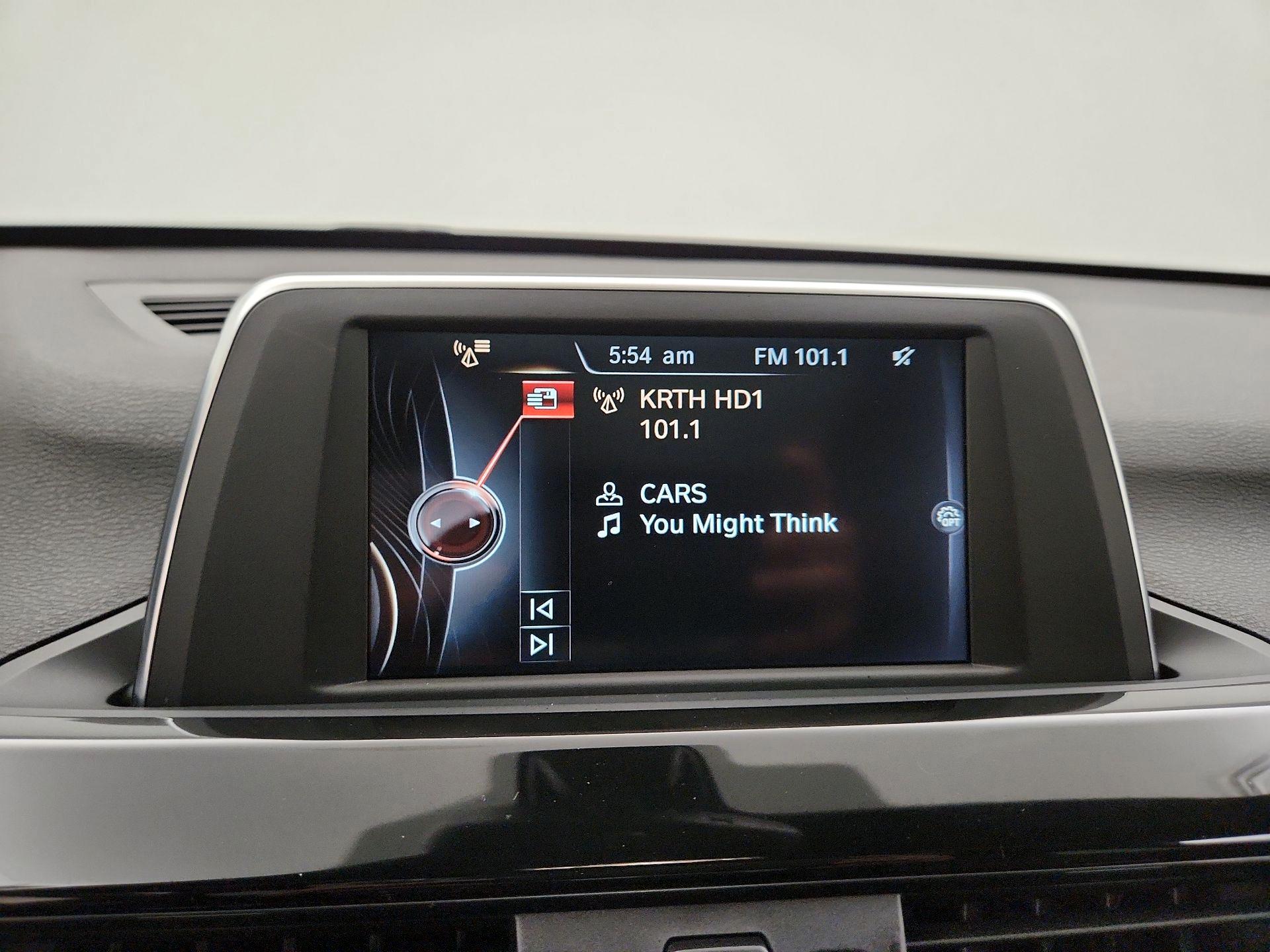 Thumbnail: 2016 BMW X1 - 16