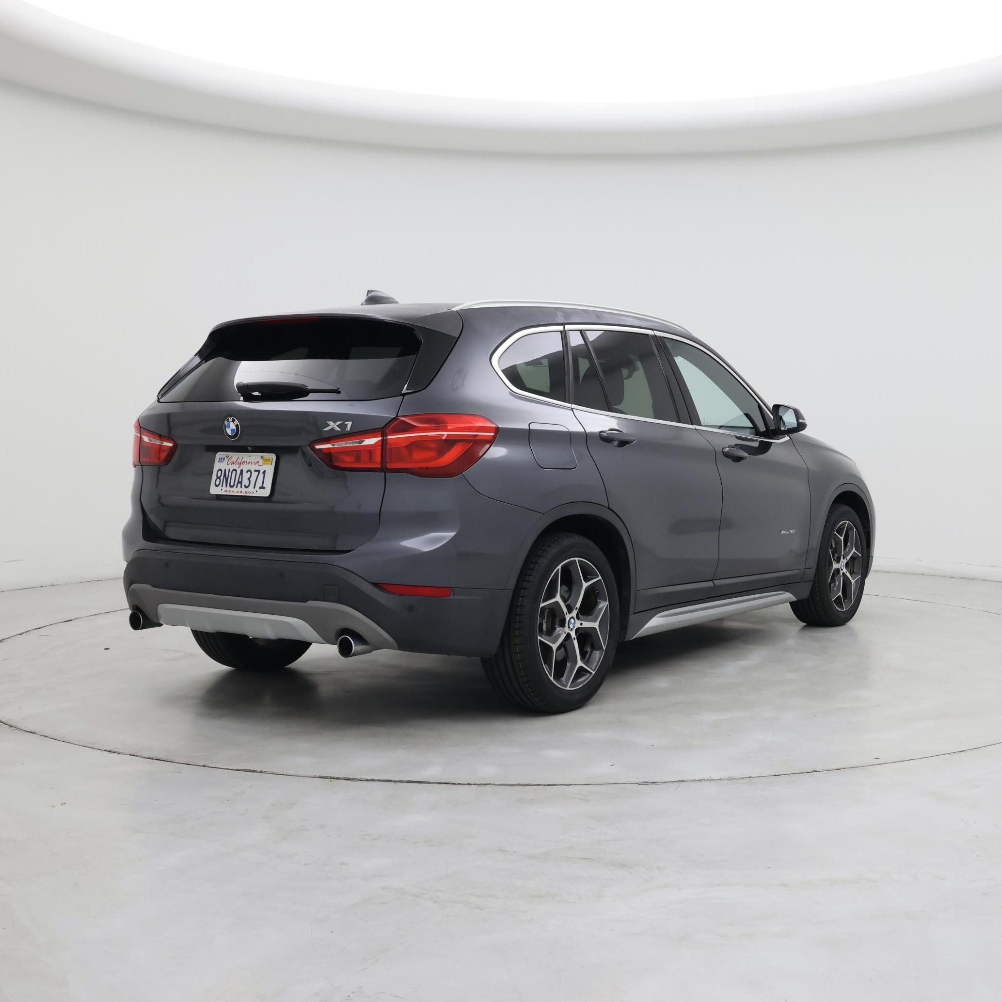 Thumbnail: 2016 BMW X1 - 8