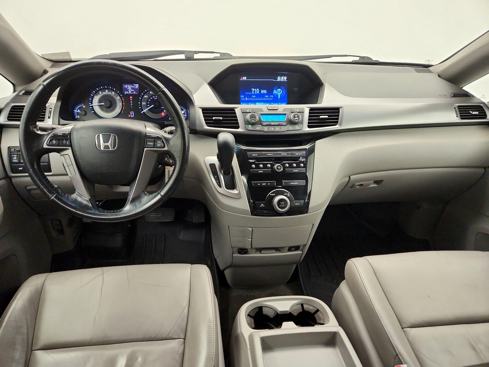 Thumbnail: 2013 Honda Odyssey - 9