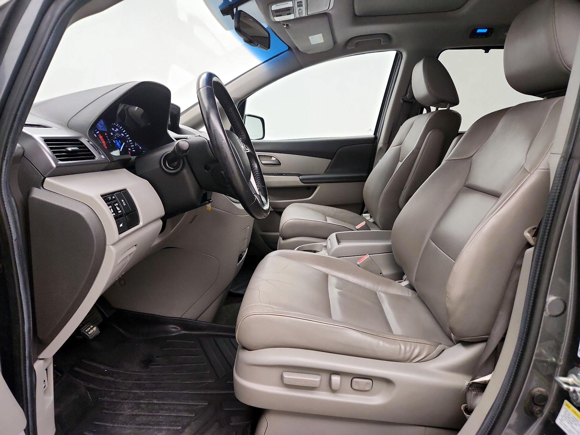 Thumbnail: 2013 Honda Odyssey - 11