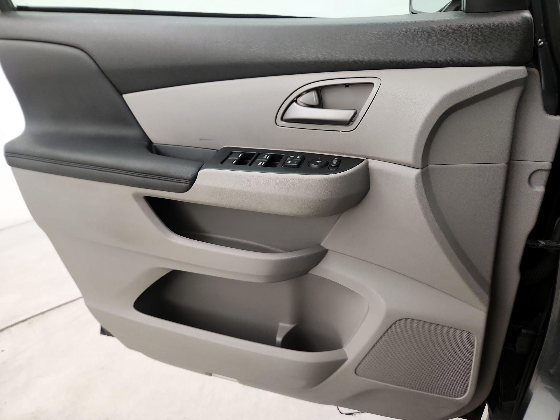 Thumbnail: 2013 Honda Odyssey - 12