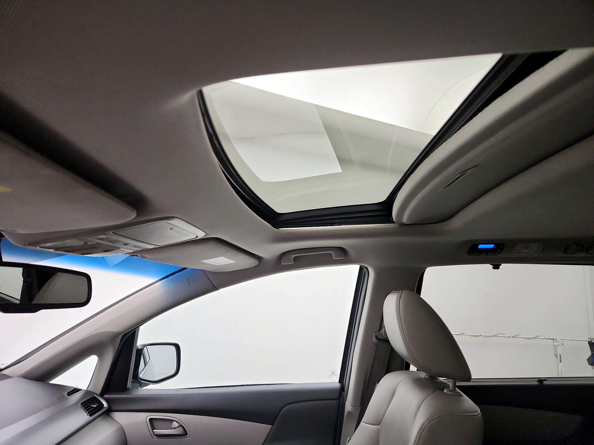 Thumbnail: 2013 Honda Odyssey - 19
