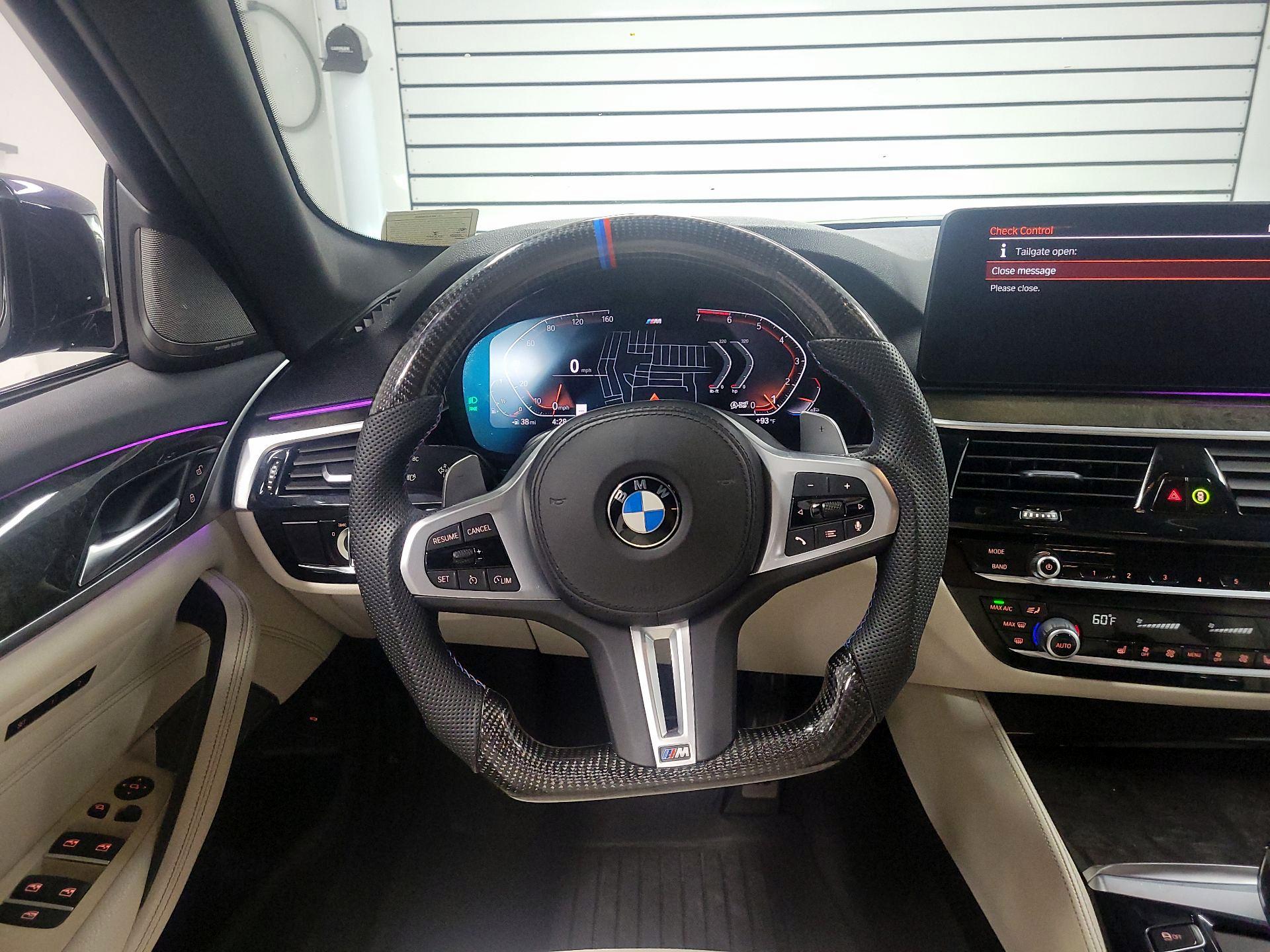 Thumbnail: 2021 BMW 5 Series - 10