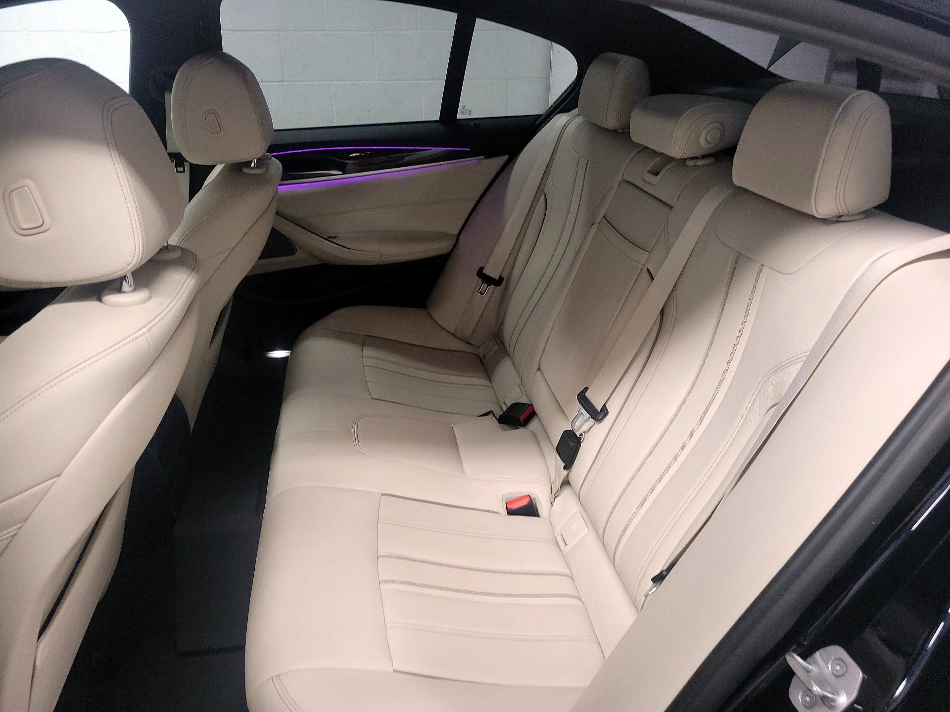 Thumbnail: 2021 BMW 5 Series - 20