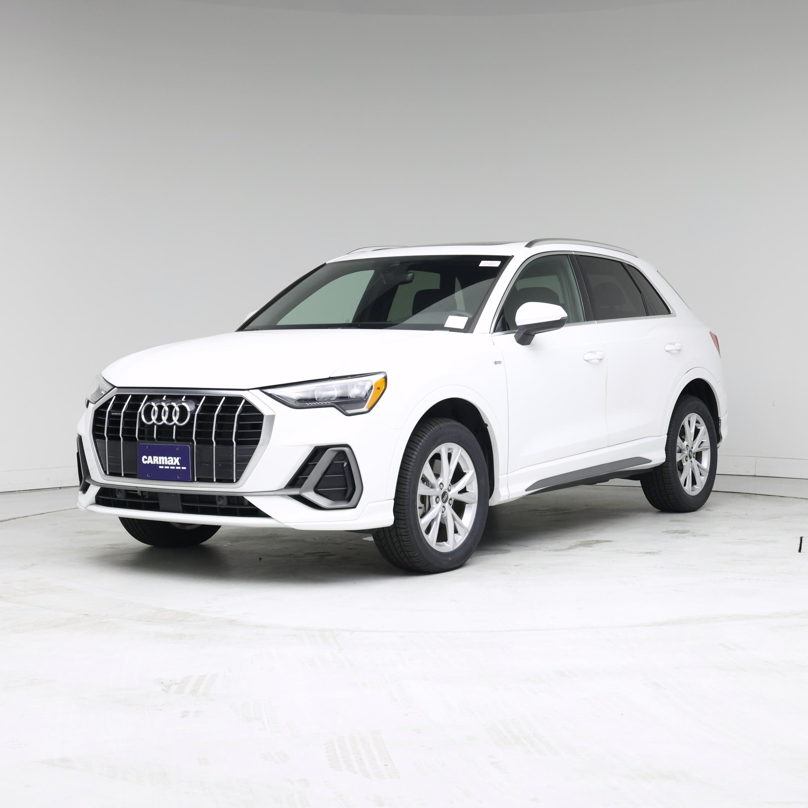 Thumbnail: 2022 Audi Q3 - 4