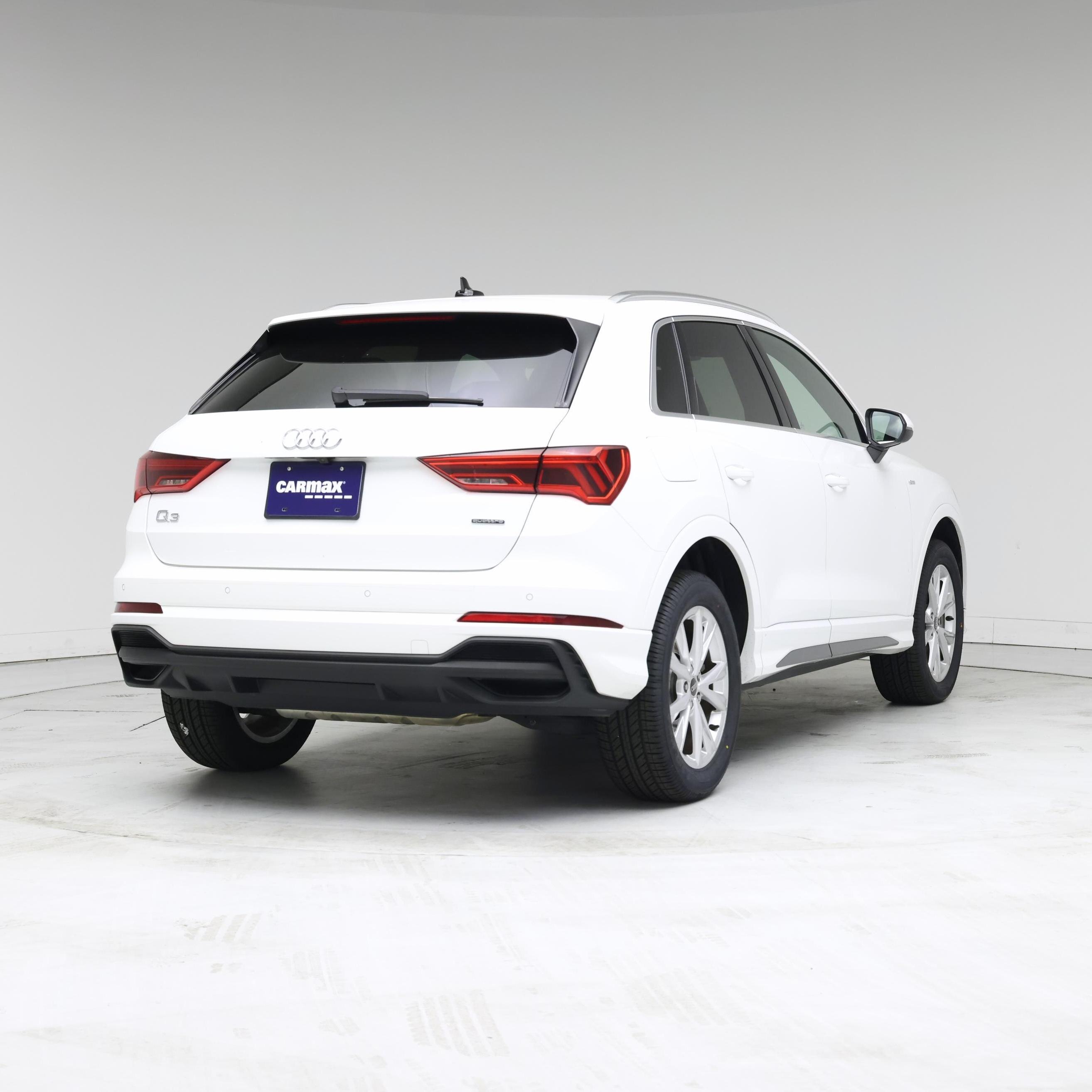Thumbnail: 2022 Audi Q3 - 8