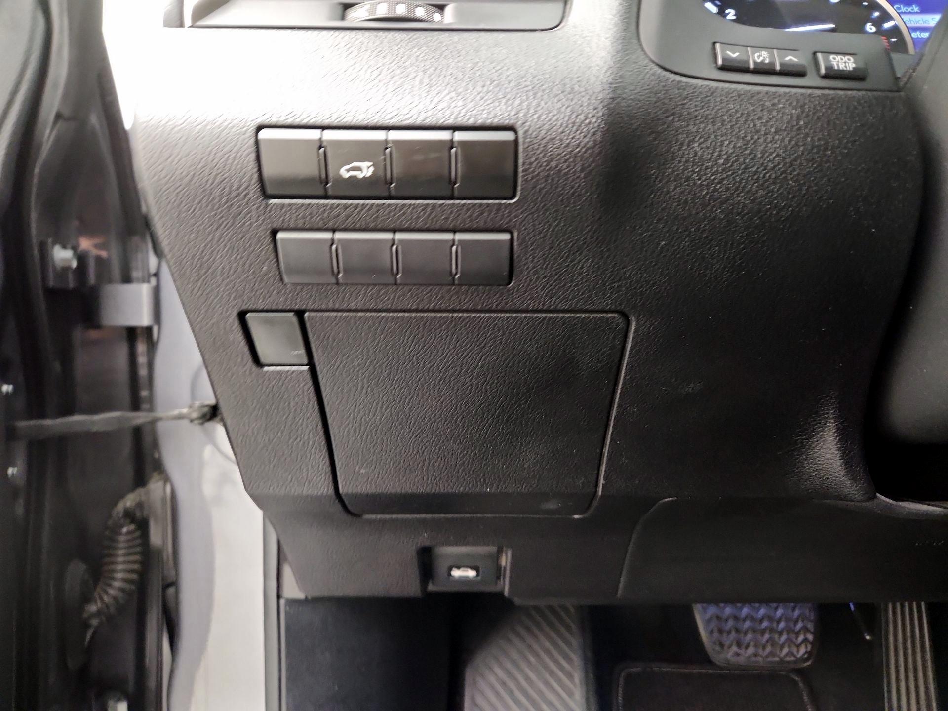 Thumbnail: 2016 Lexus RX - 13