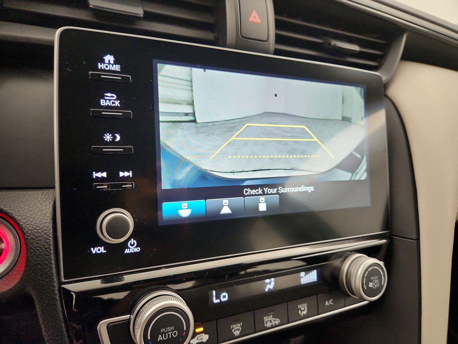 Thumbnail: 2019 Honda Insight - 14