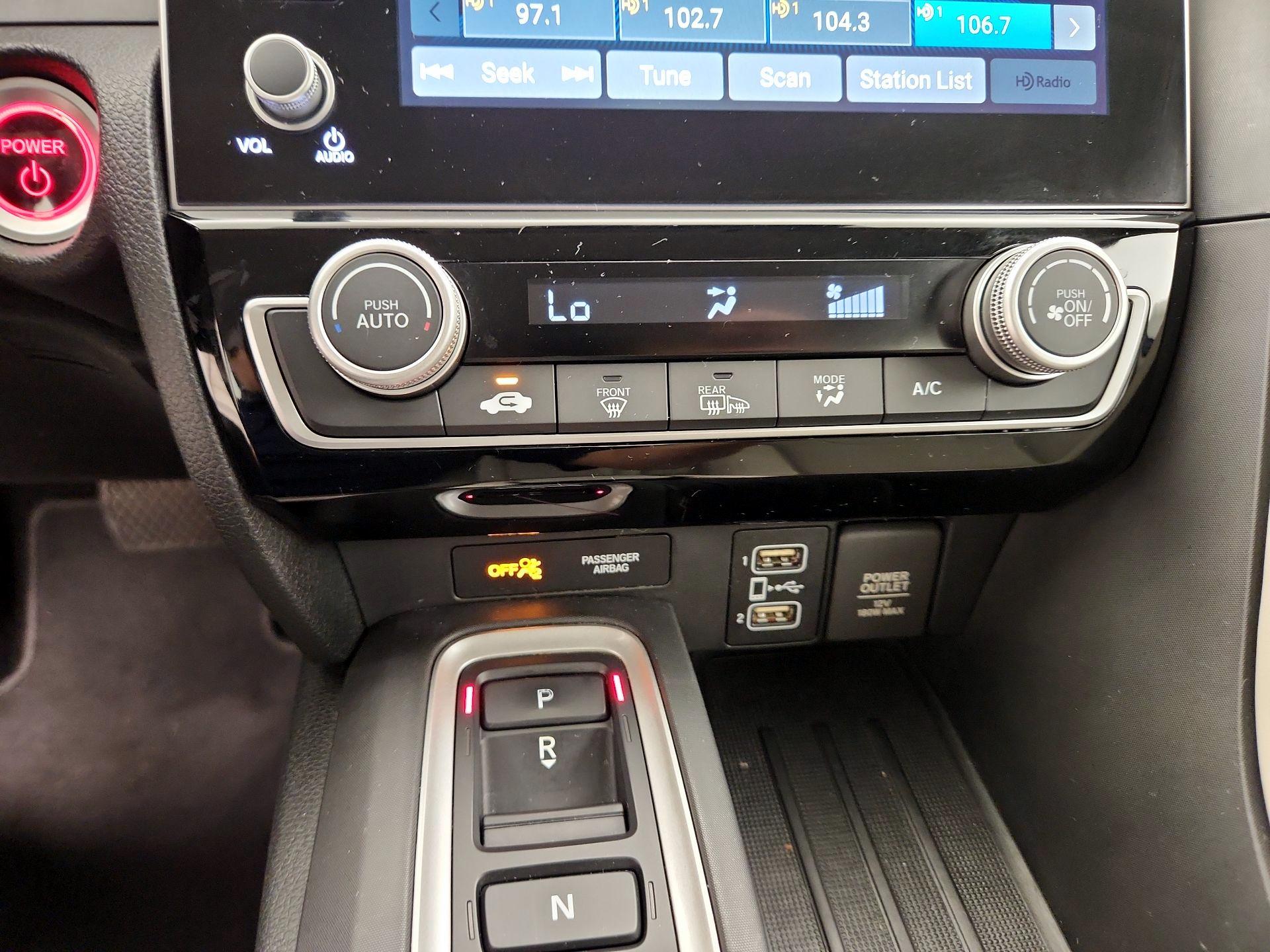 Thumbnail: 2019 Honda Insight - 16
