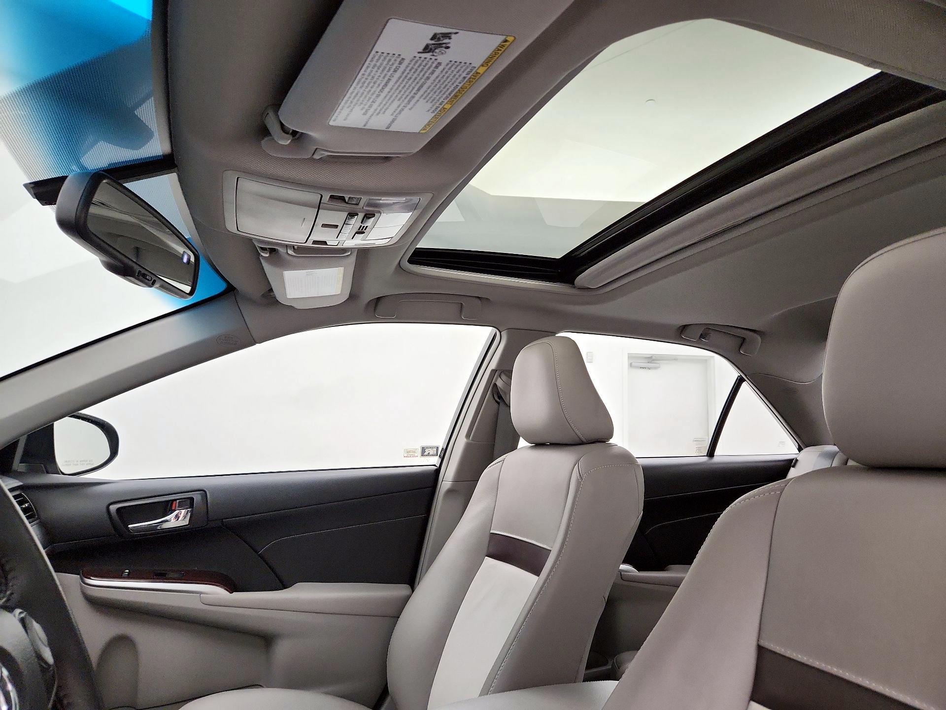 Thumbnail: 2014 Toyota Camry - 18