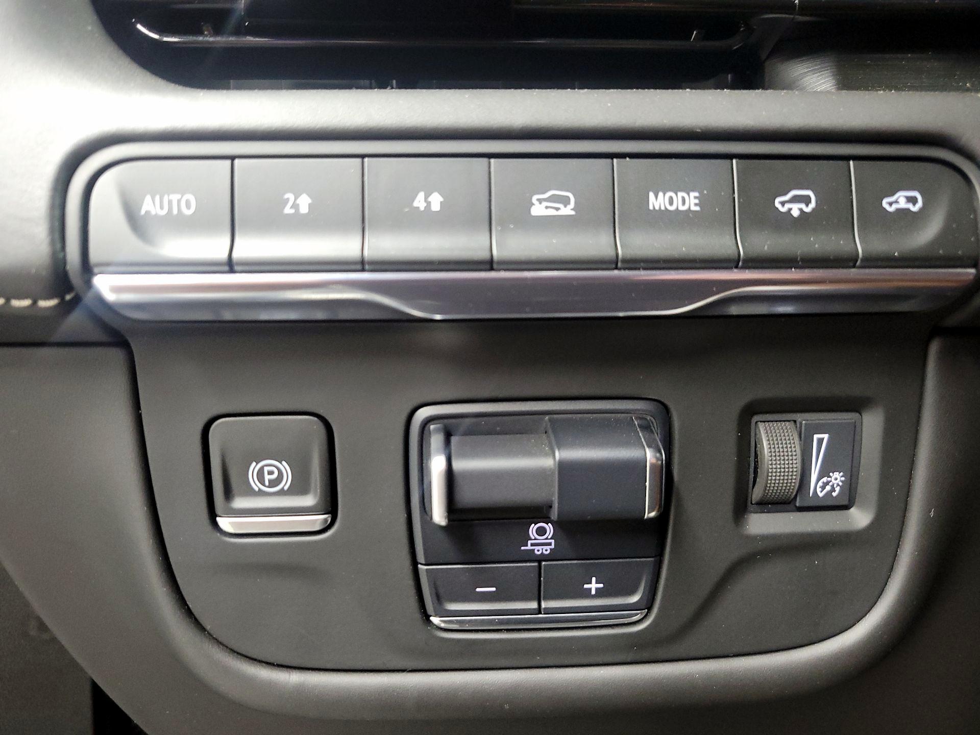 Thumbnail: 2021 Cadillac Escalade - 13