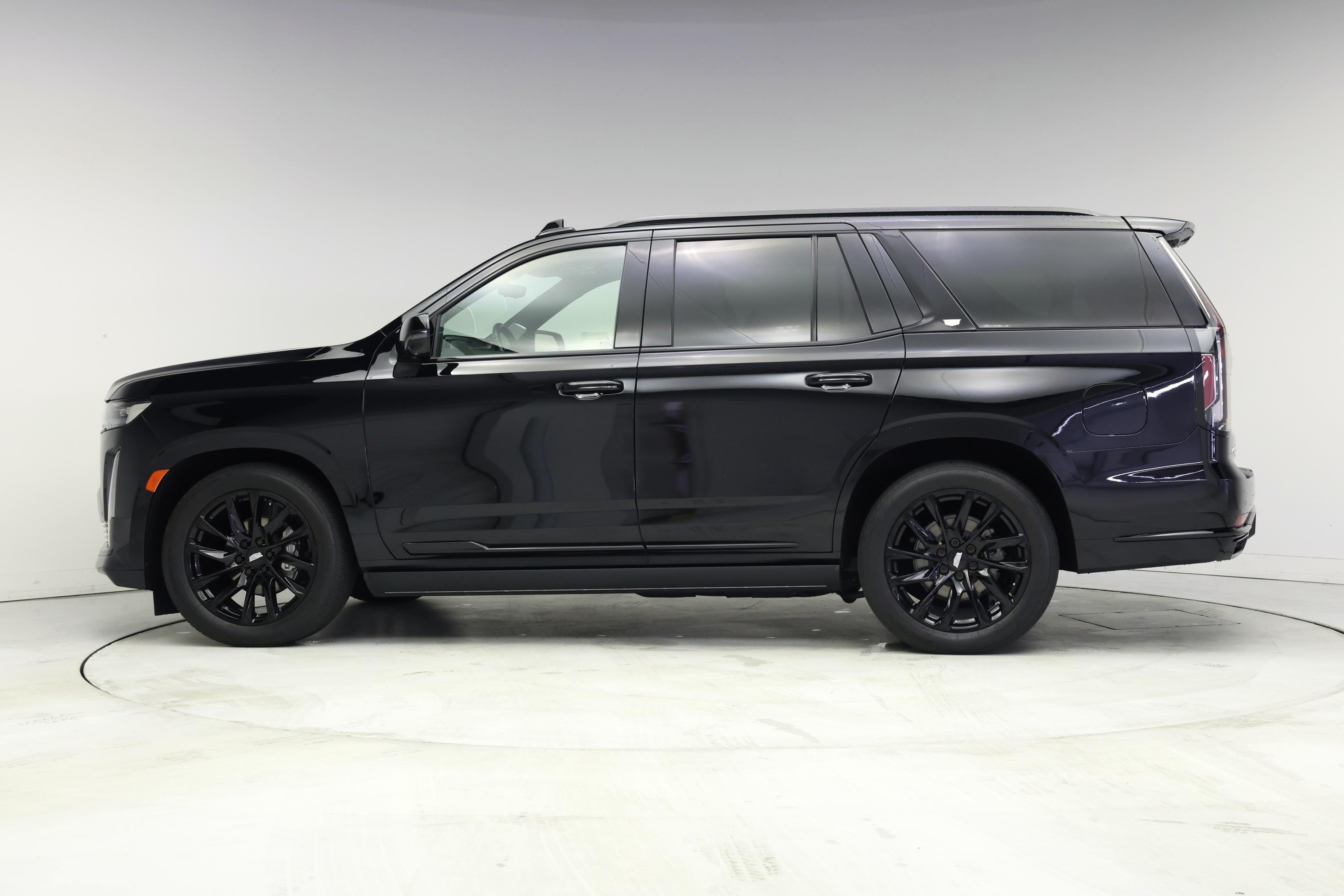 Thumbnail: 2021 Cadillac Escalade - 3