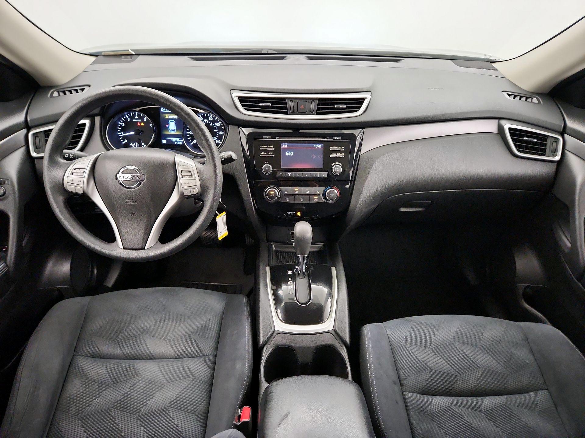 Thumbnail: 2016 Nissan Rogue - 8
