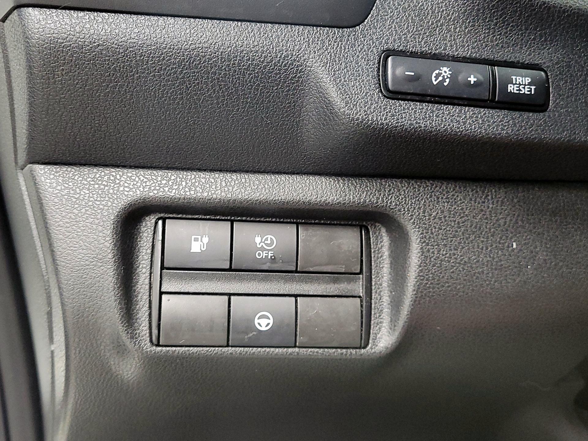Thumbnail: 2019 Nissan Leaf - 13