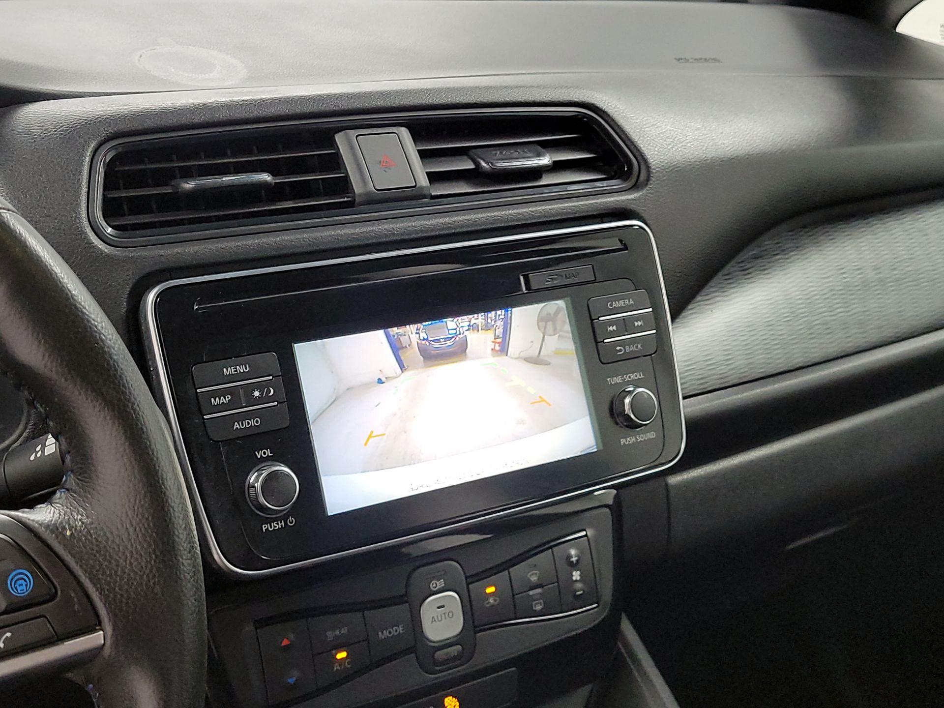 Thumbnail: 2019 Nissan Leaf - 14