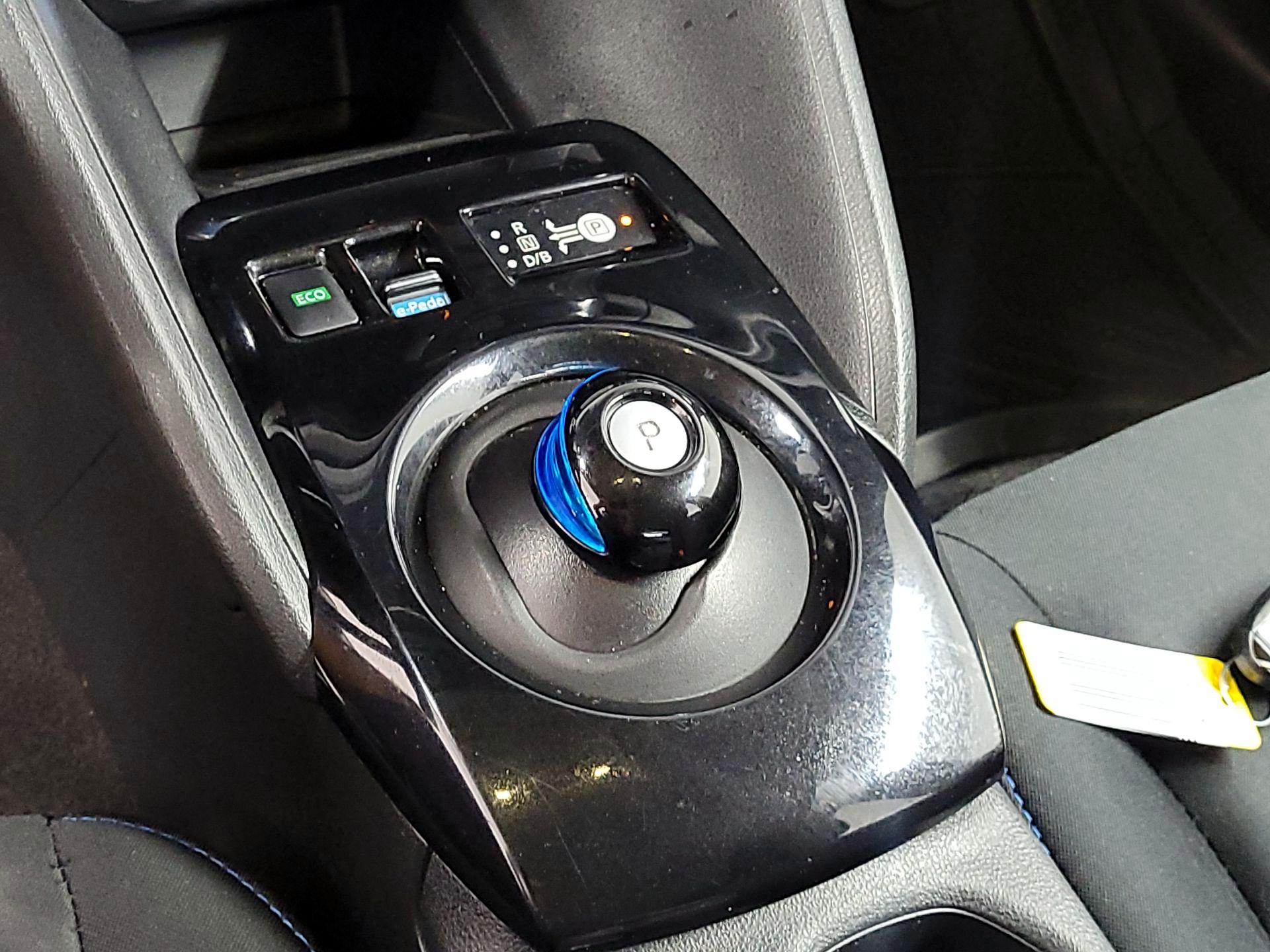 Thumbnail: 2019 Nissan Leaf - 17