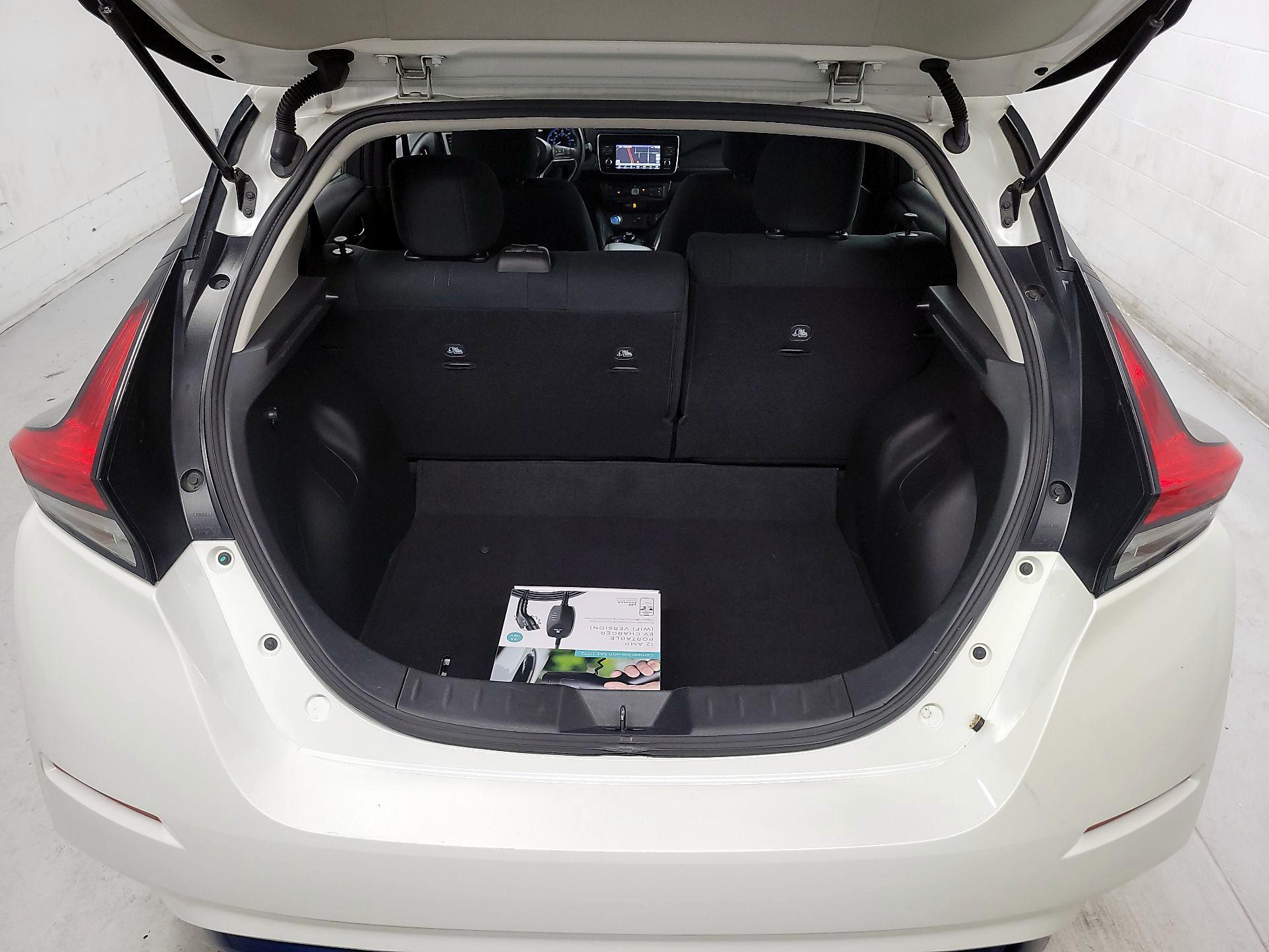Thumbnail: 2019 Nissan Leaf - 19