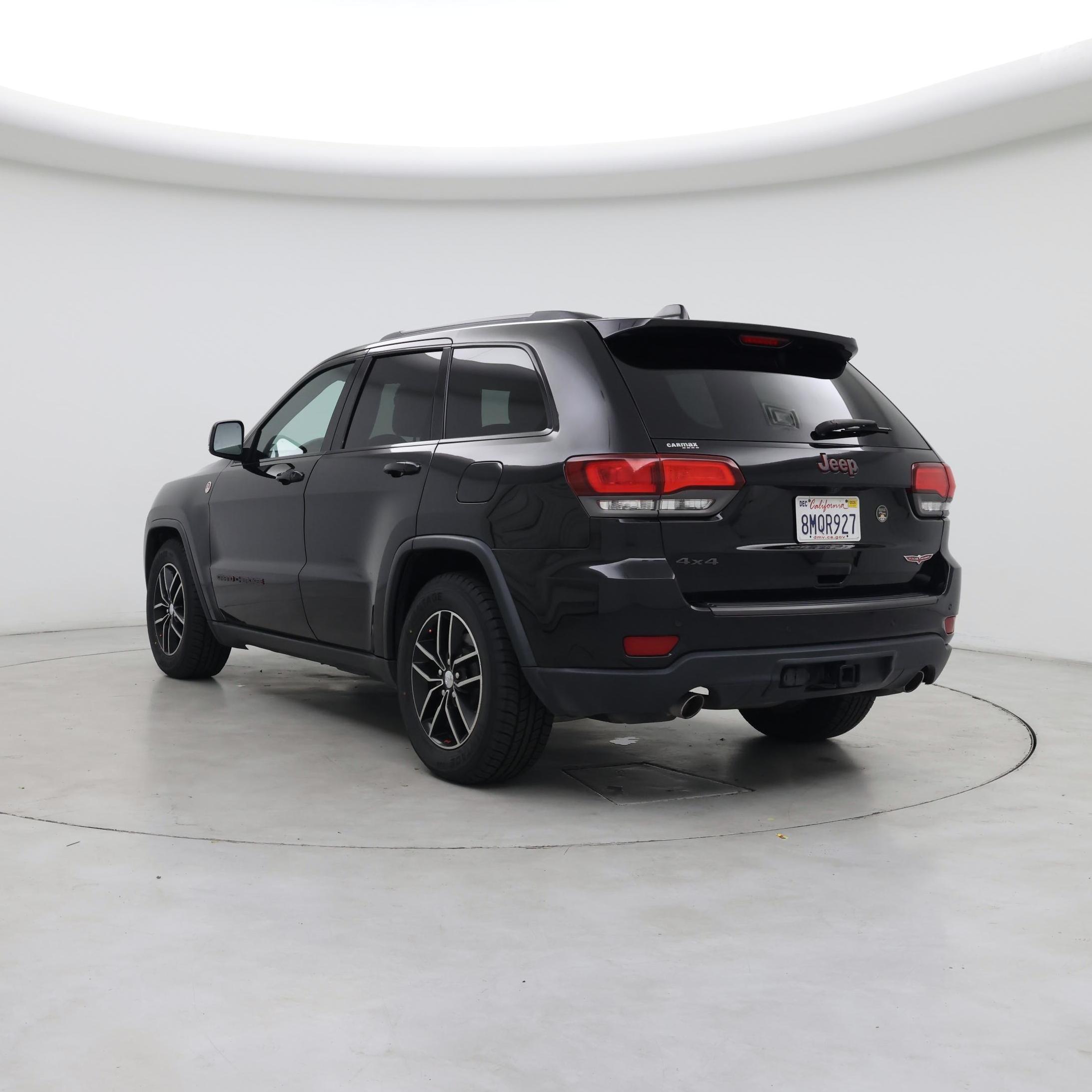 Thumbnail: 2017 Jeep Grand Cherokee - 2