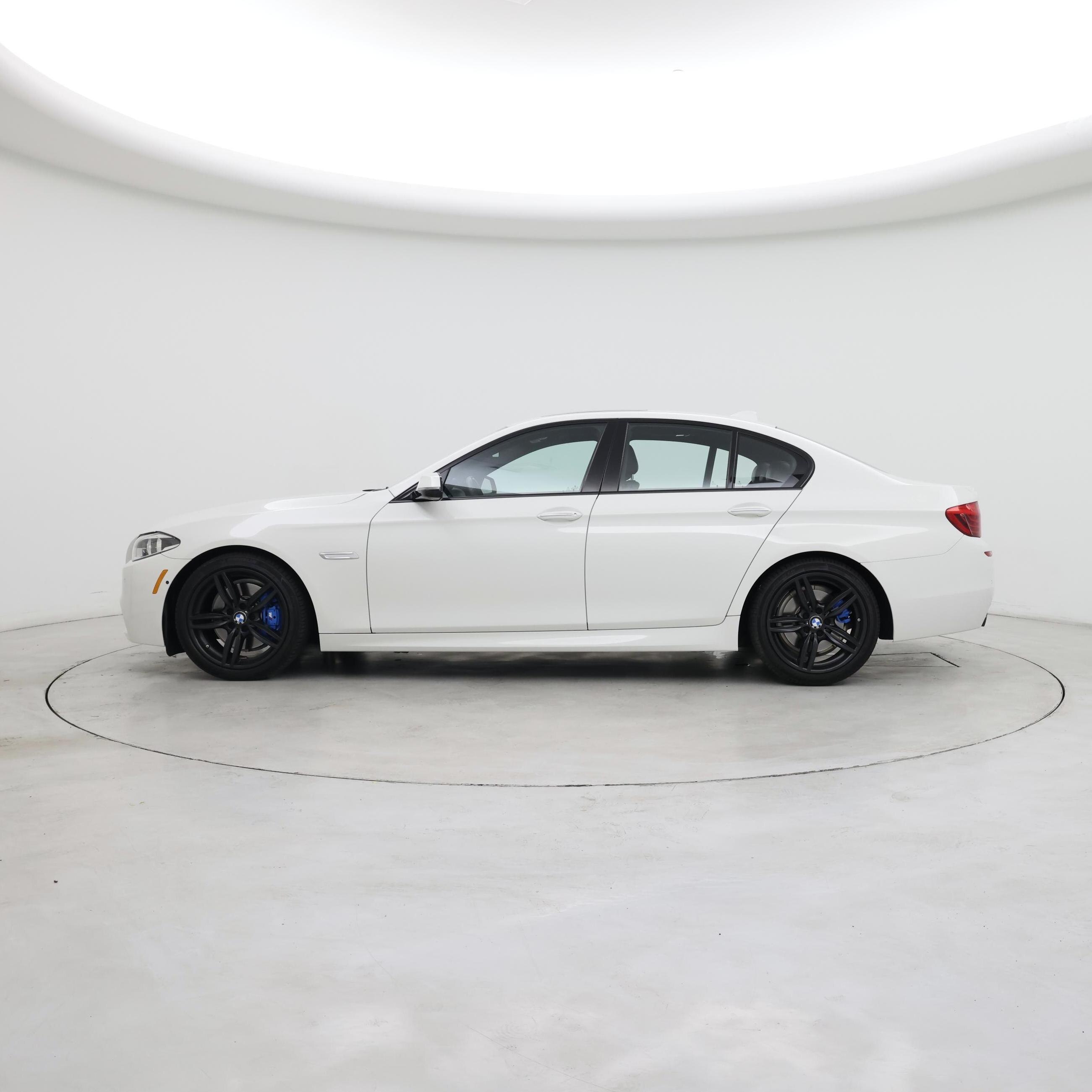 Thumbnail: 2016 BMW 5 Series - 3