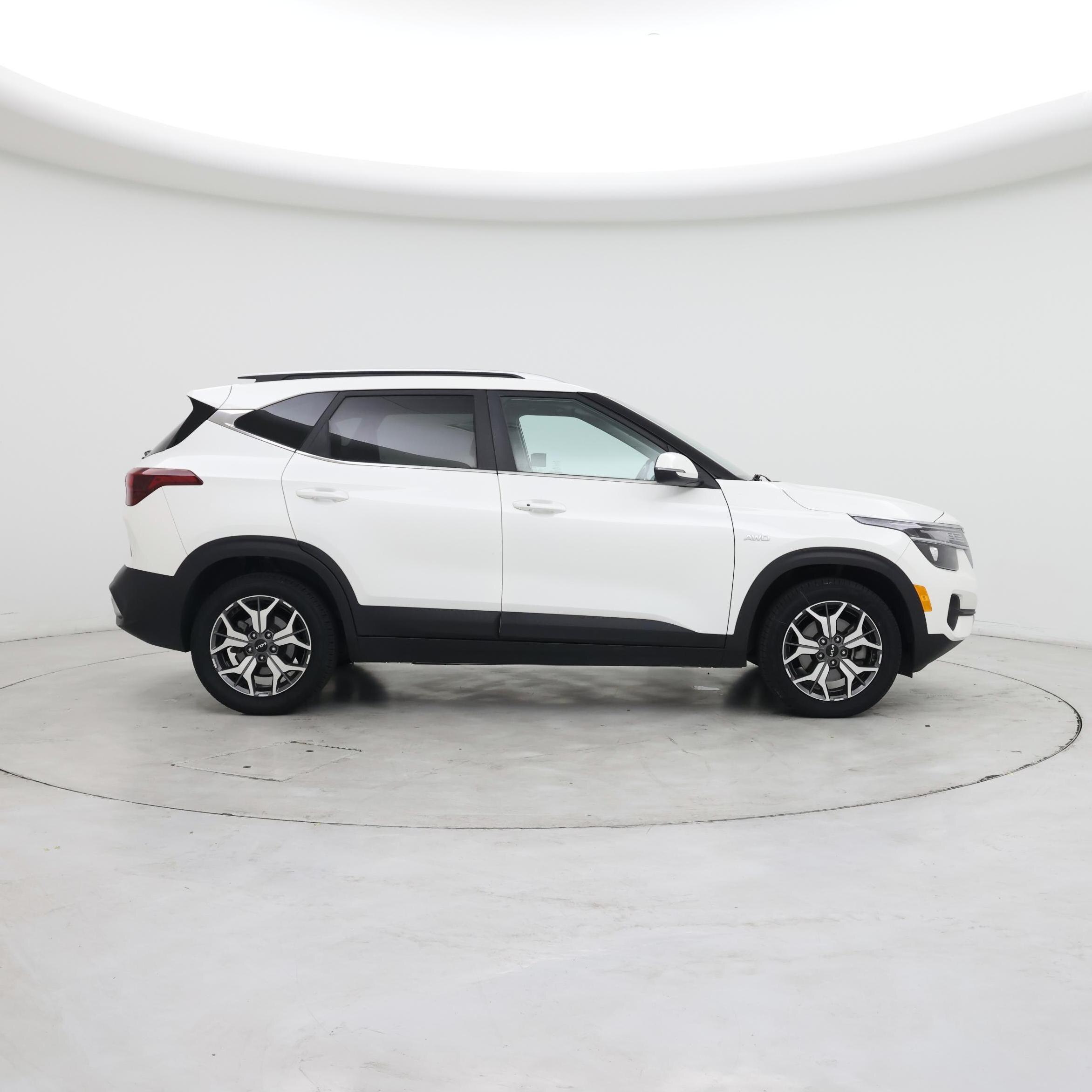 Thumbnail: 2022 Kia Seltos - 7