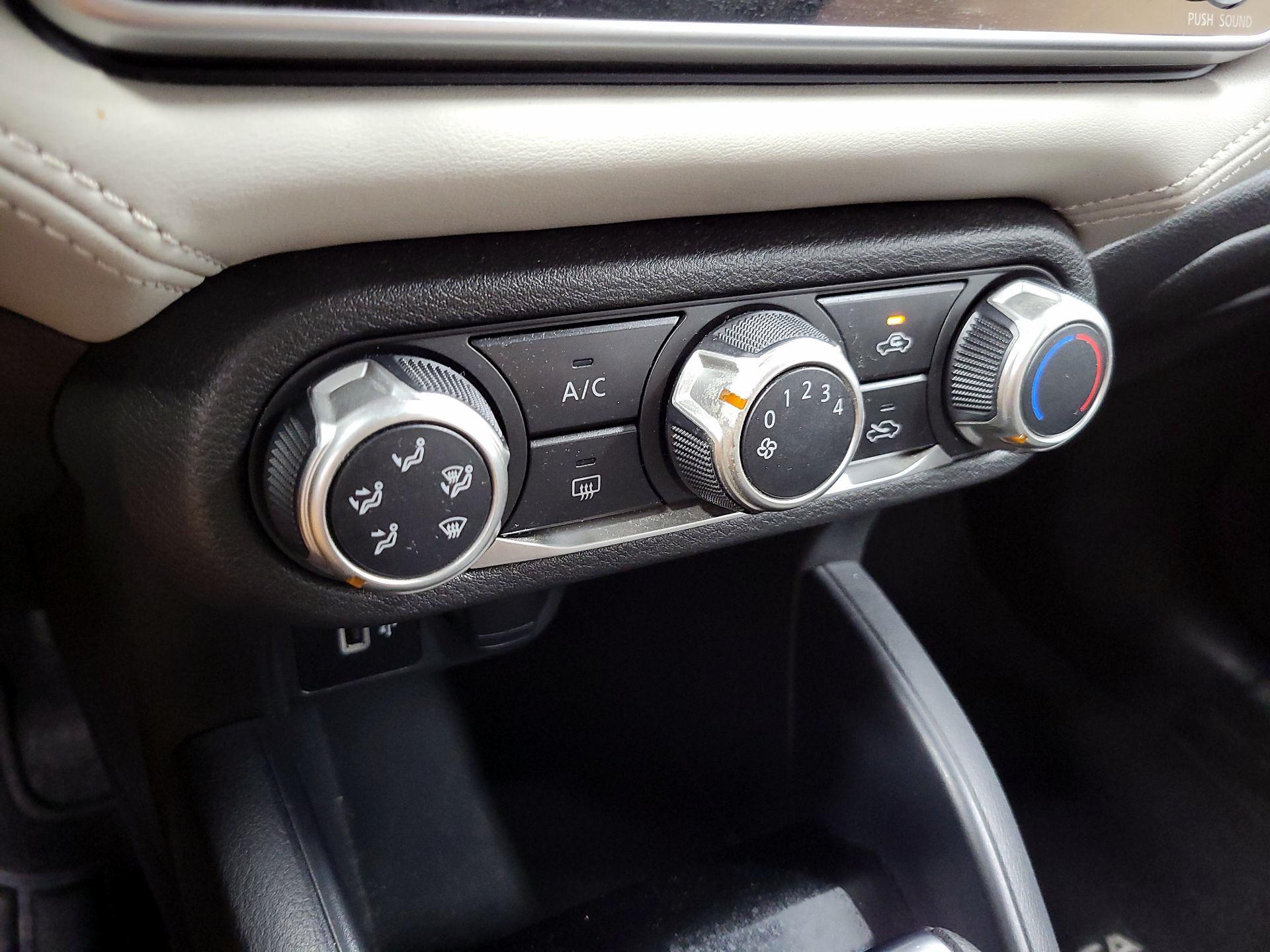 Thumbnail: 2020 Nissan Versa - 15