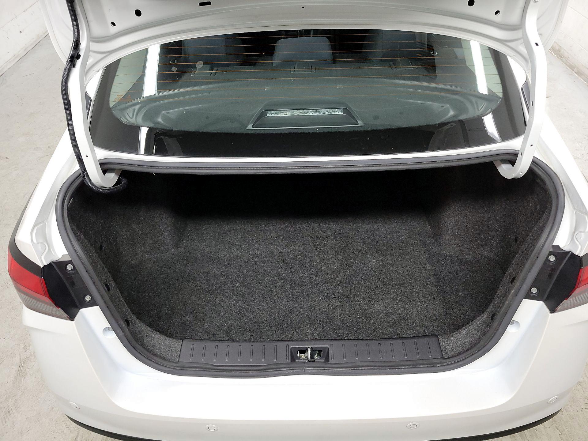 Thumbnail: 2020 Nissan Versa - 18