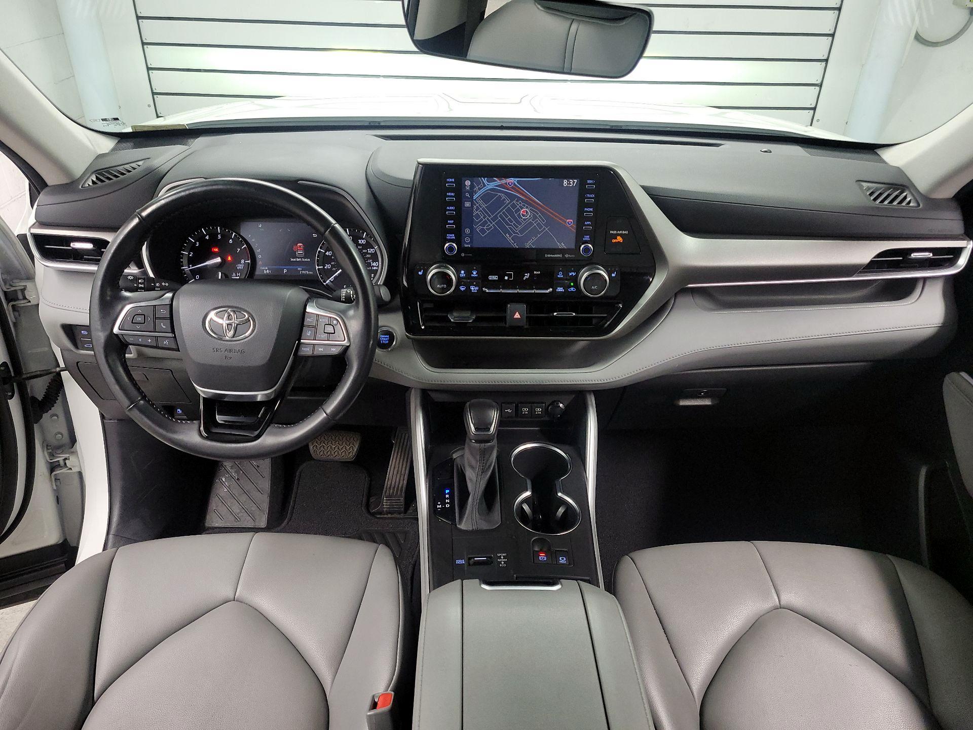 Thumbnail: 2021 Toyota Highlander - 9