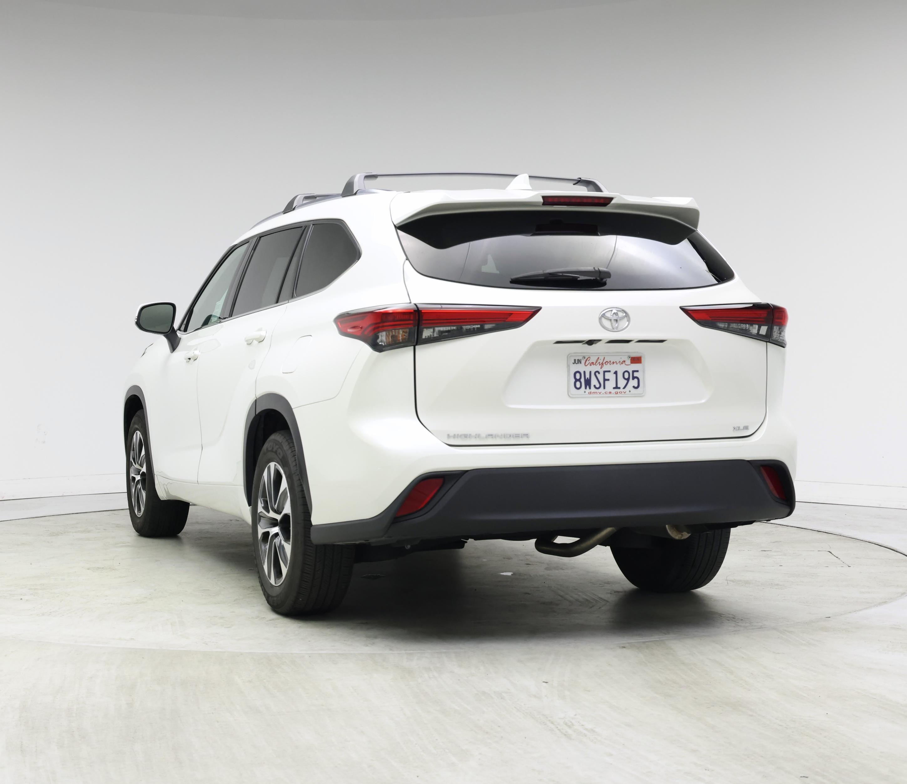 Thumbnail: 2021 Toyota Highlander - 2