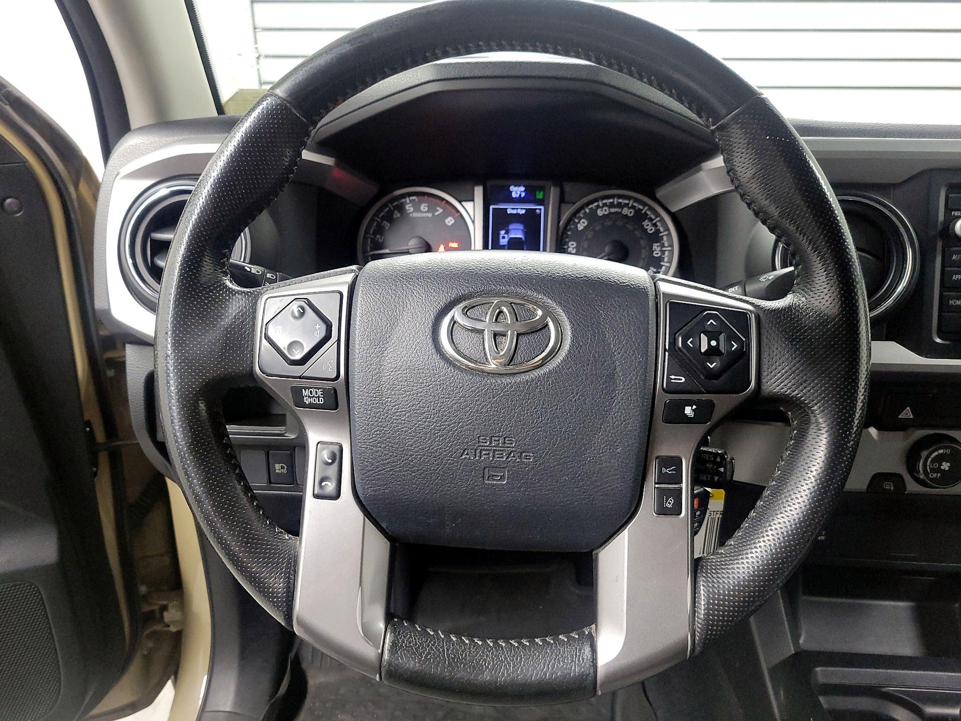 Thumbnail: 2019 Toyota Tacoma - 10