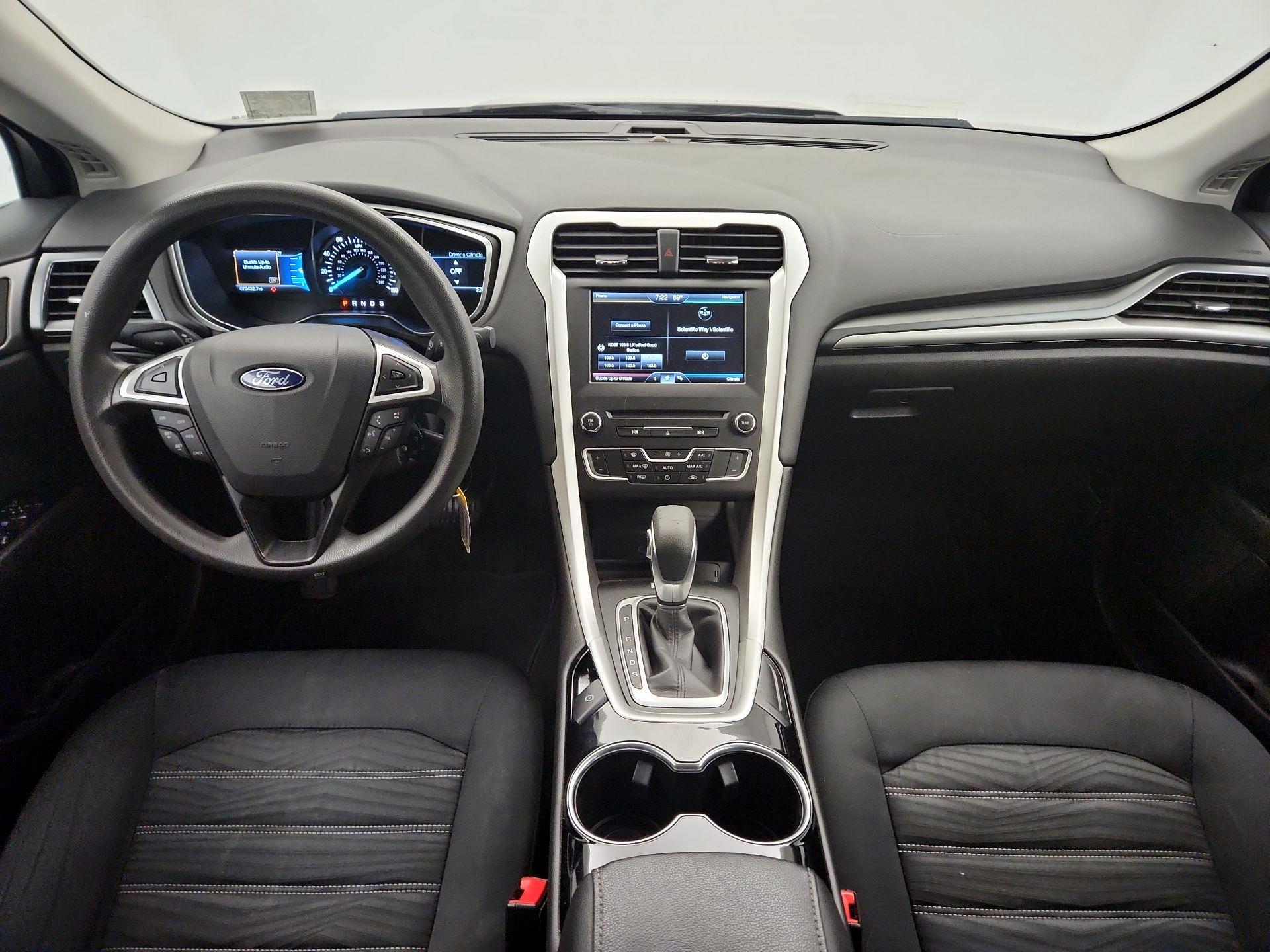 Thumbnail: 2016 Ford Fusion - 9
