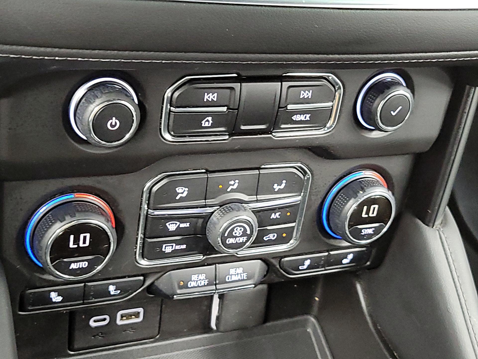 Thumbnail: 2021 Chevrolet Suburban - 15