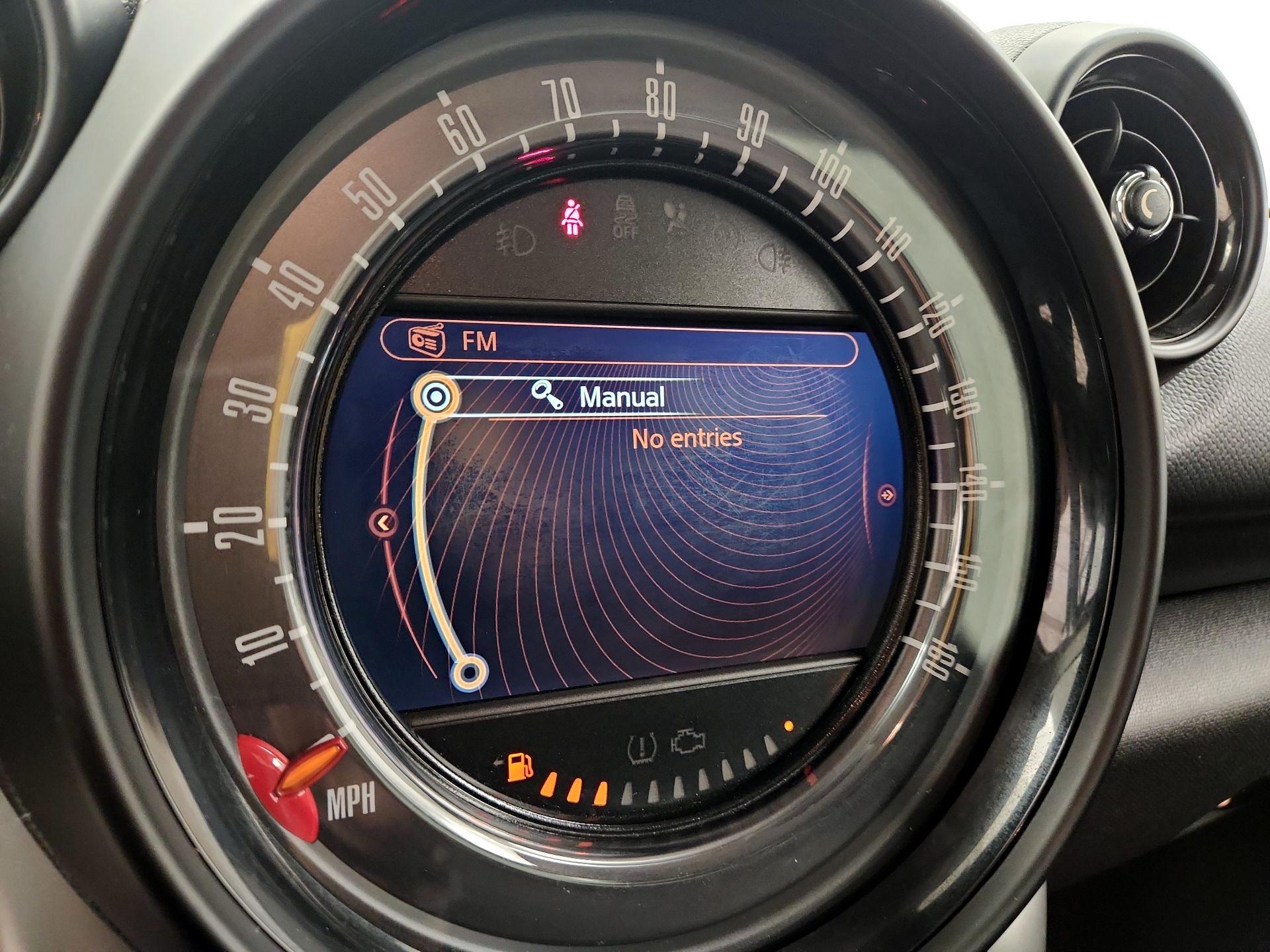 Thumbnail: 2015 MINI Cooper Countryman - 13