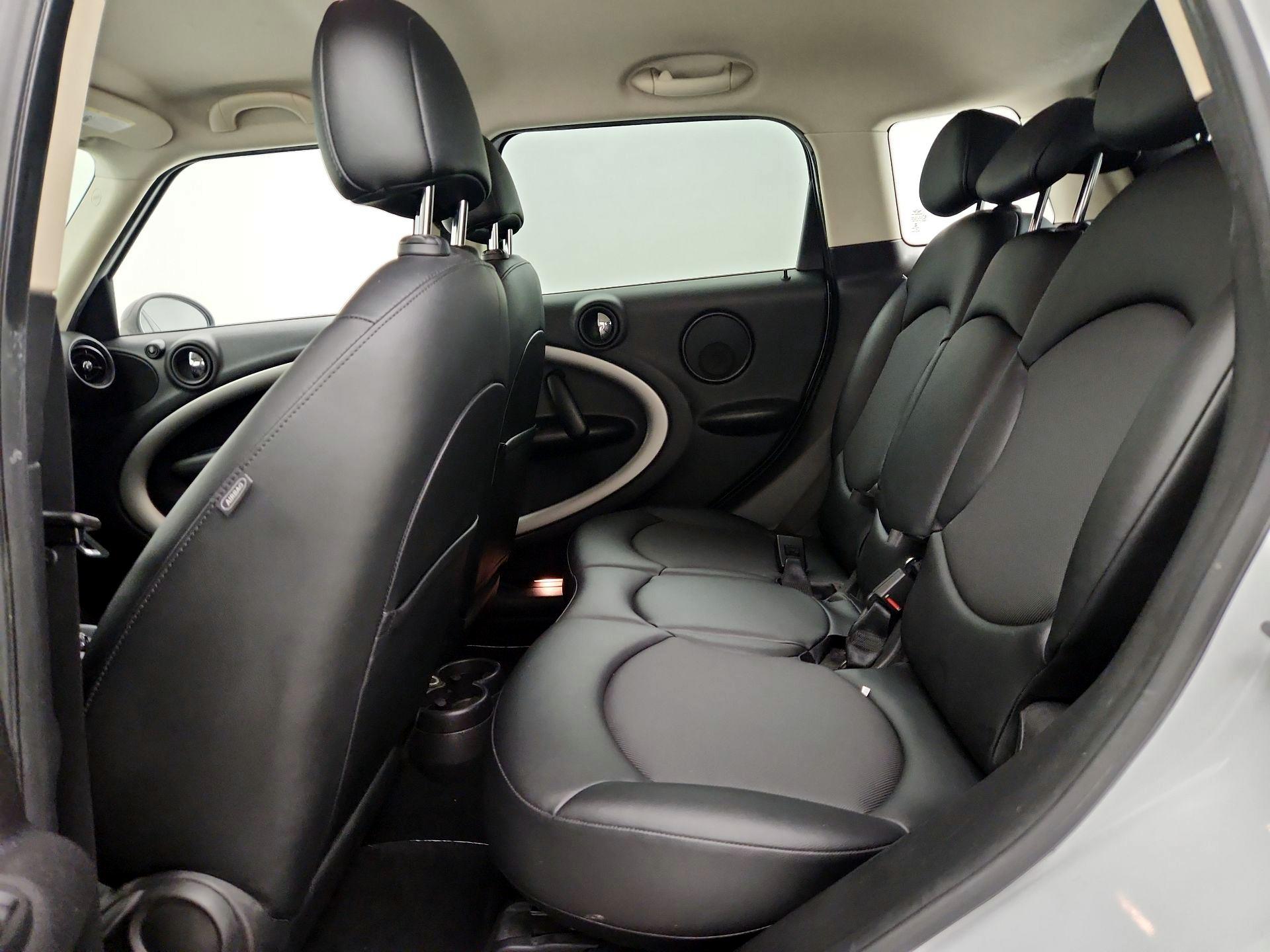 Thumbnail: 2015 MINI Cooper Countryman - 17