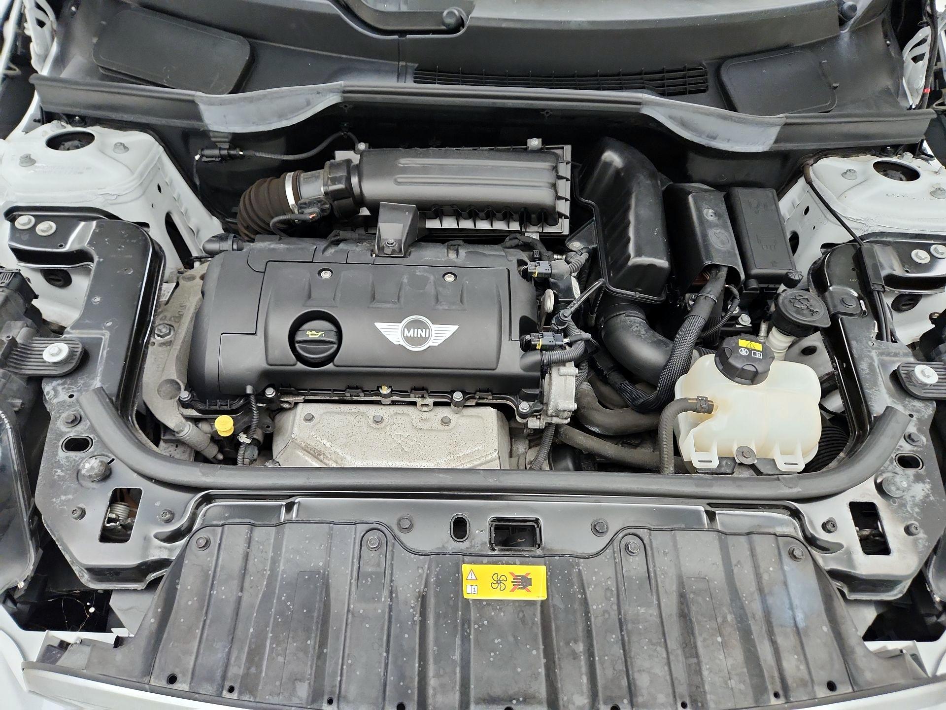 Thumbnail: 2015 MINI Cooper Countryman - 19