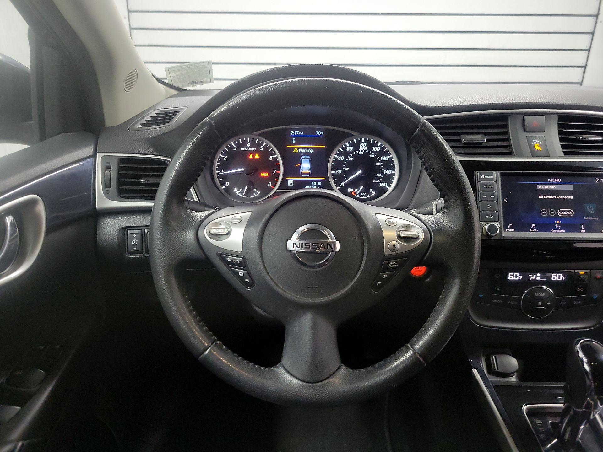 Thumbnail: 2019 Nissan Sentra - 10