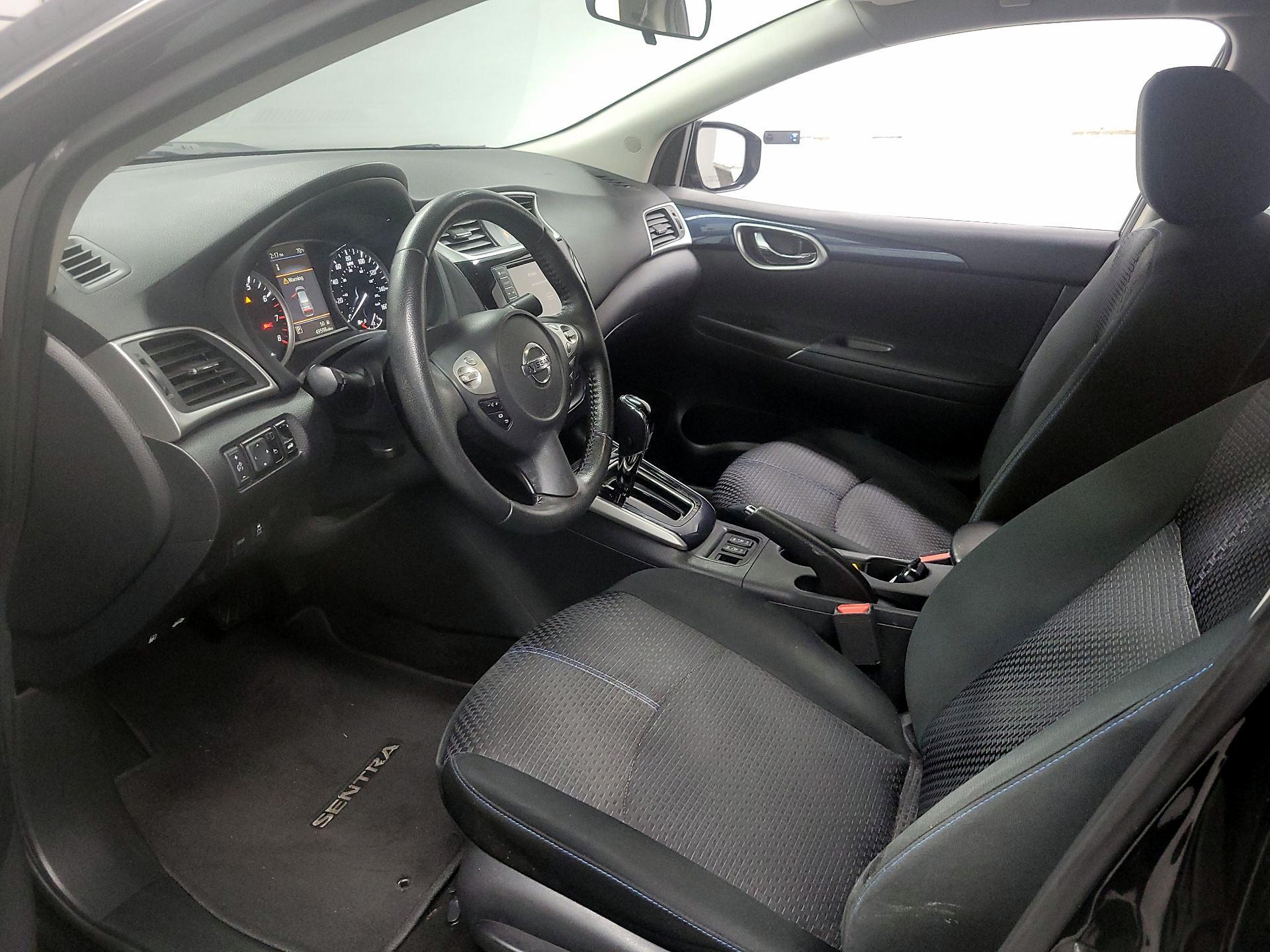 Thumbnail: 2019 Nissan Sentra - 11