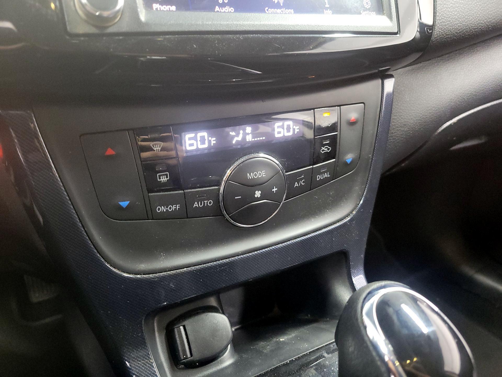 Thumbnail: 2019 Nissan Sentra - 15