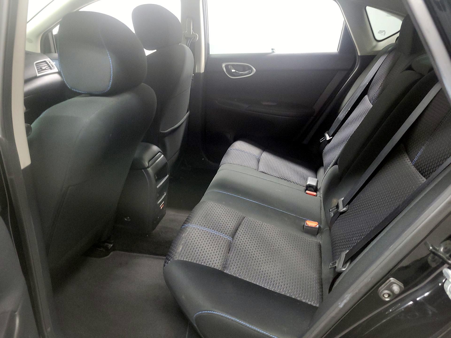 Thumbnail: 2019 Nissan Sentra - 17
