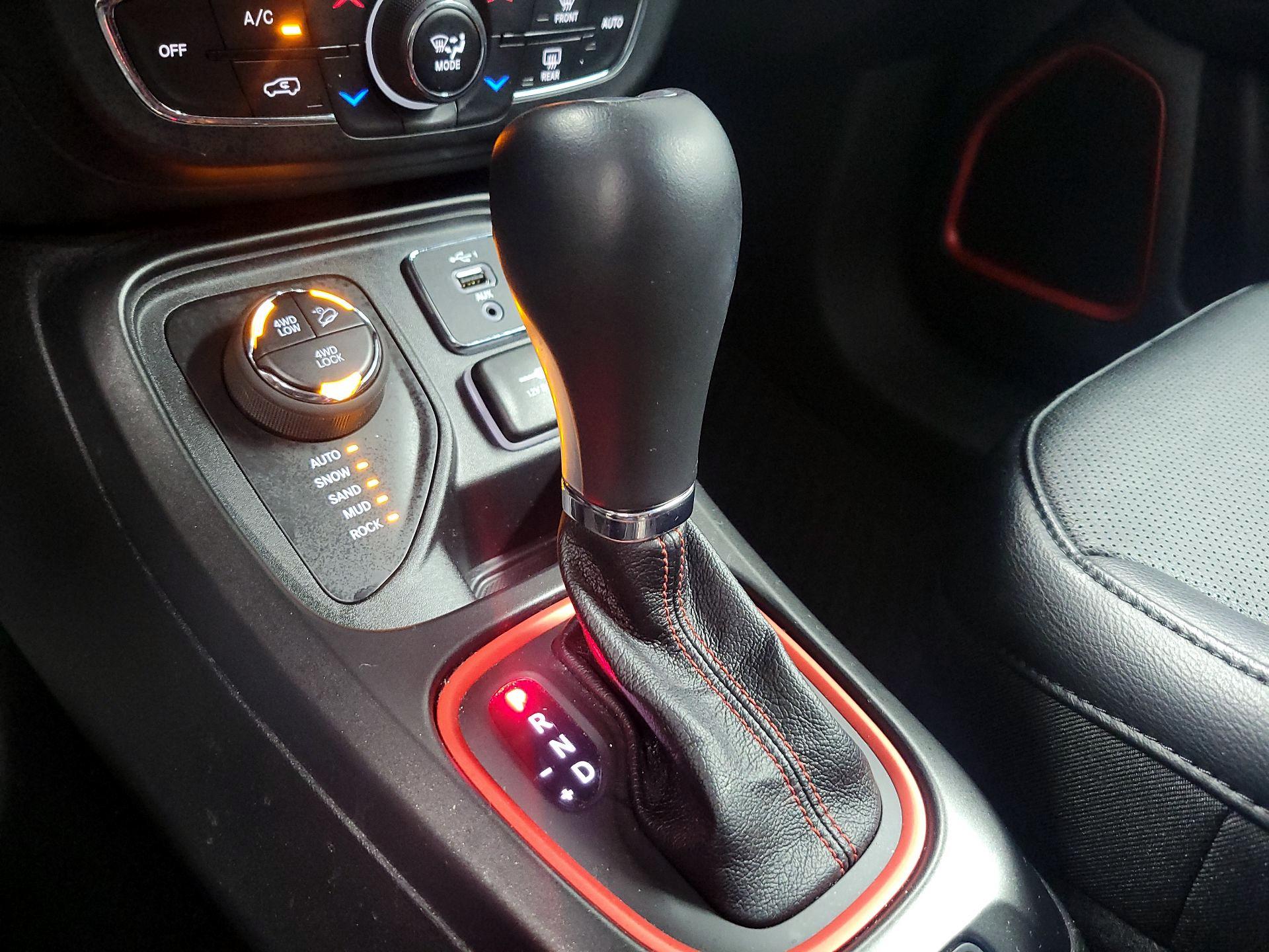 Thumbnail: 2021 Jeep Compass - 16